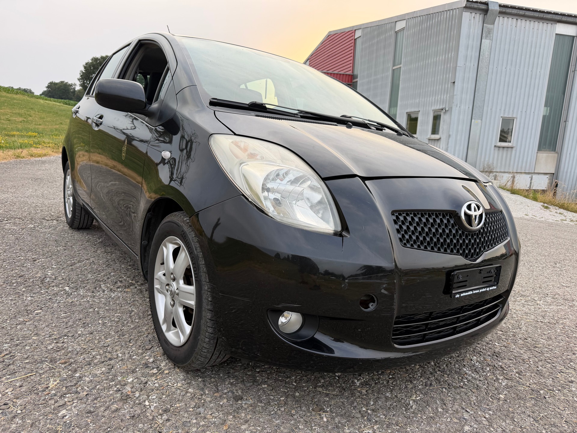 TOYOTA Yaris 1.3 Linea Sol-image-12