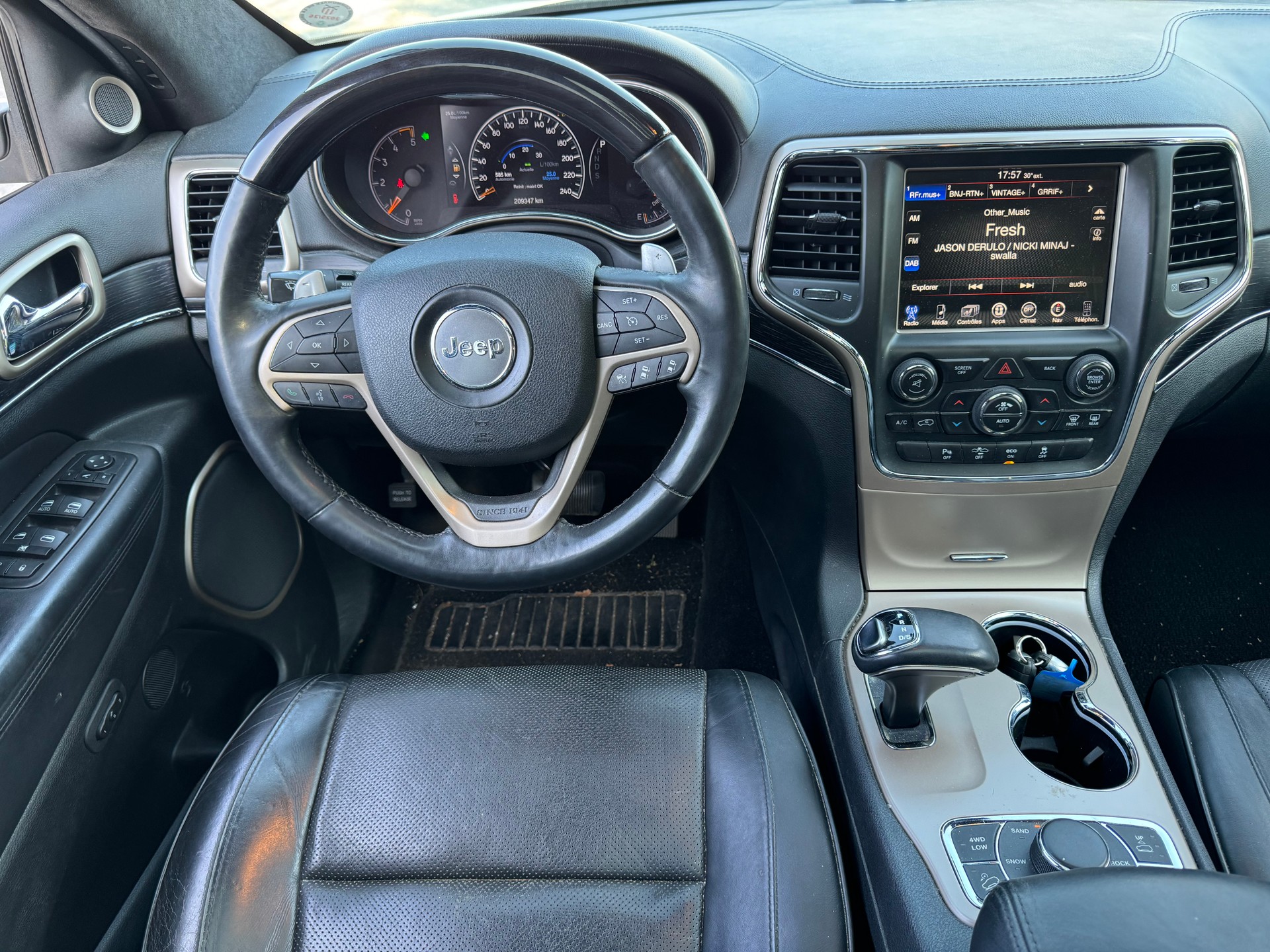 JEEP Grand Cherokee 3.0 CRD Summit Automatic-image-6