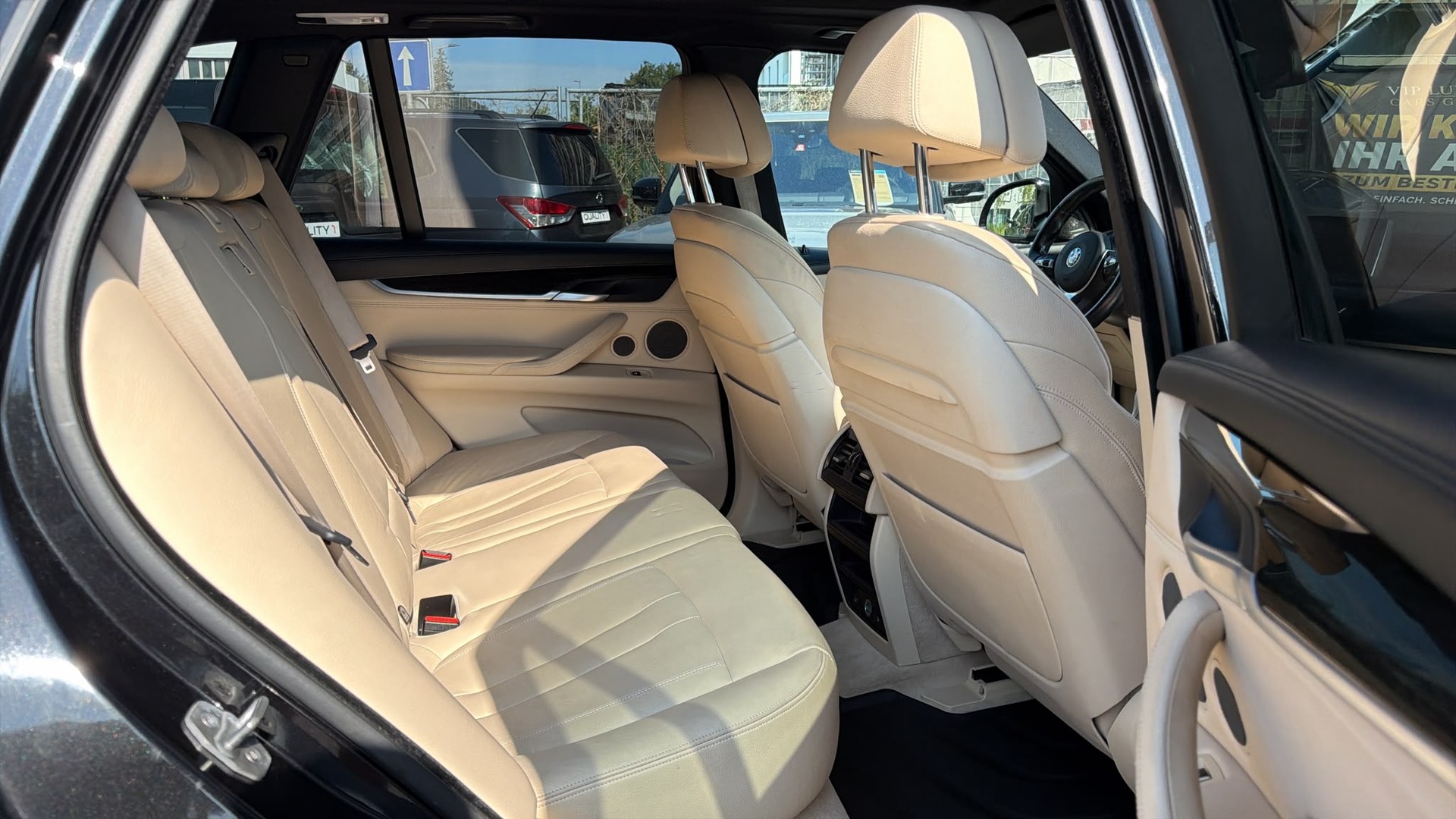 BMW X5 xDrive 50i Steptronic M-Sport Paket-image-11