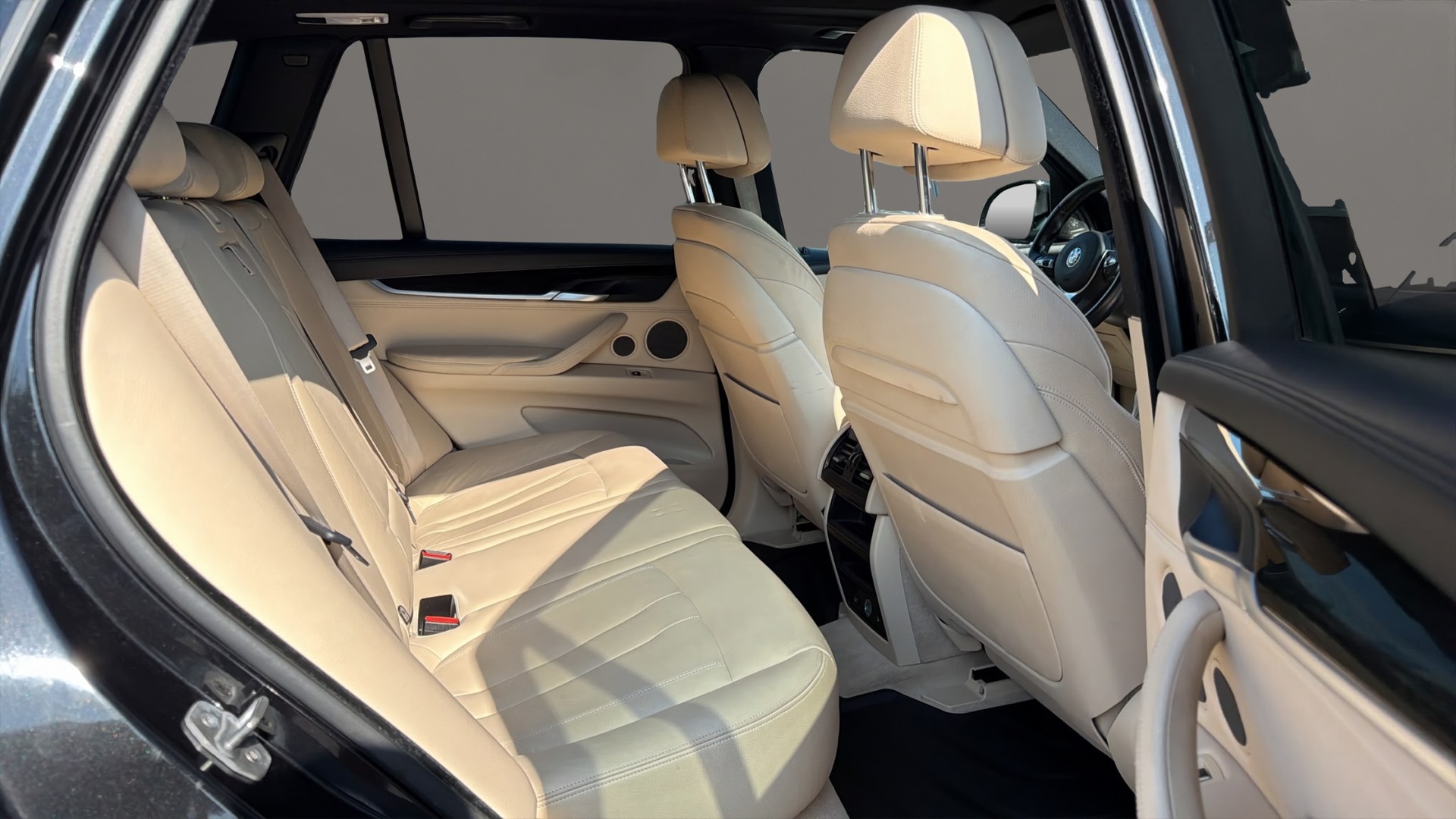 BMW X5 xDrive 50i Steptronic M-Sport Paket-image-15