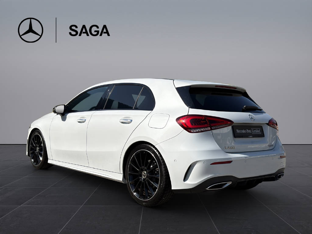 MERCEDES-BENZ A 250 4MATIC Kompaktlimousine-showroom-element-3
