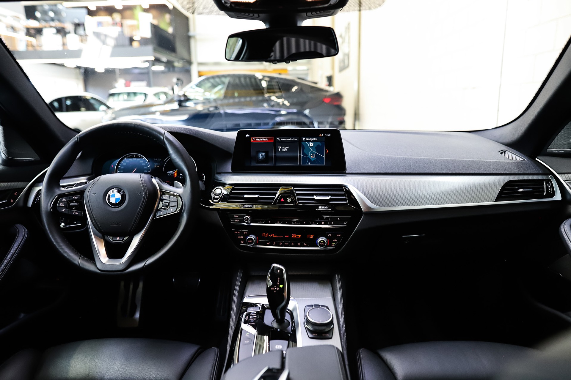 BMW 540d xDrive Steptronic M Sport-image-15
