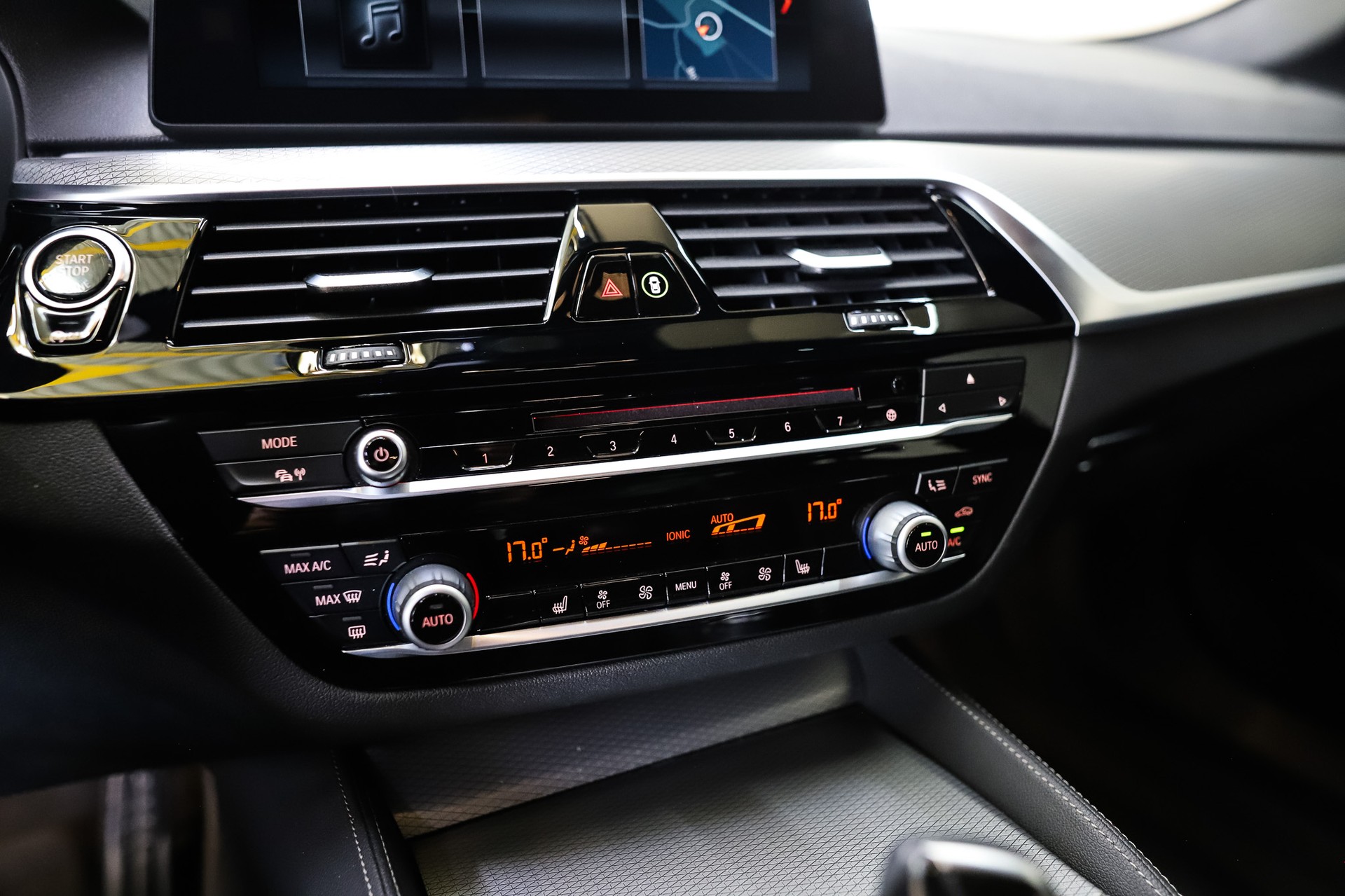 BMW 540d xDrive Steptronic M Sport-image-10