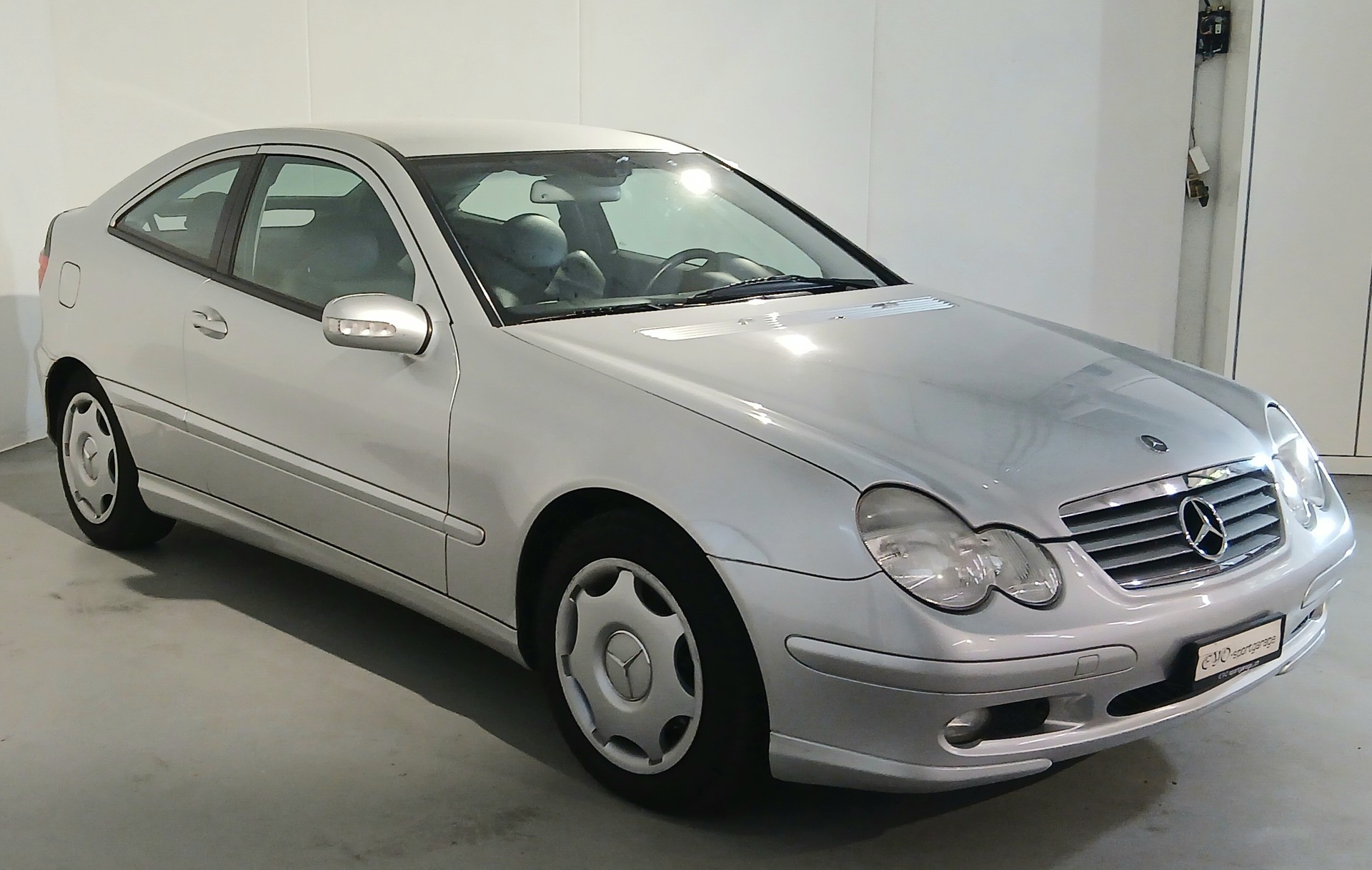 MERCEDES-BENZ C 230 Kompressor-showroom-element-1