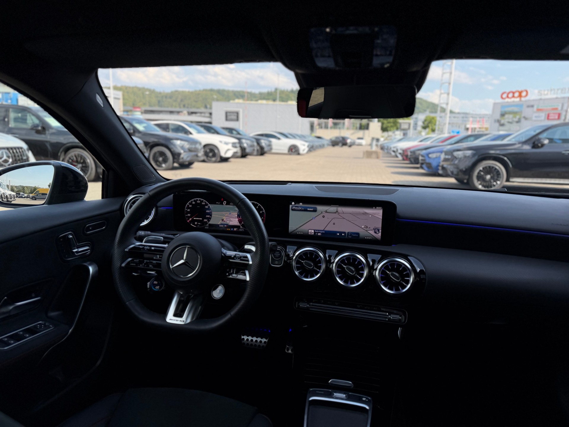 MERCEDES-BENZ A AMG 35 4Matic 8G-DCT-image-4