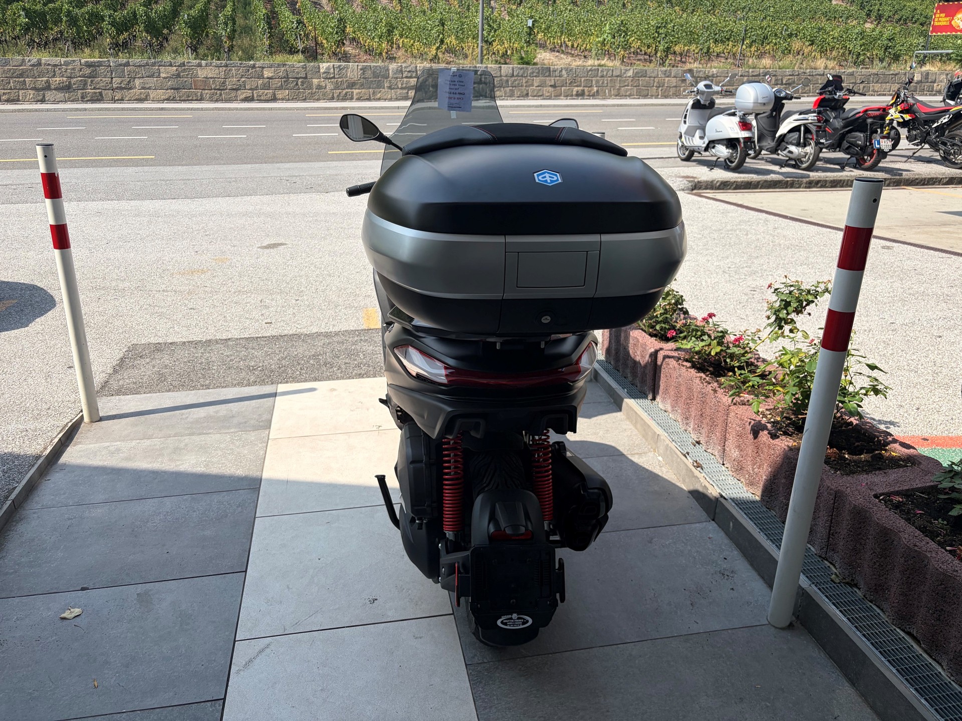 PIAGGIO MP3 400 Sport RST-image-5