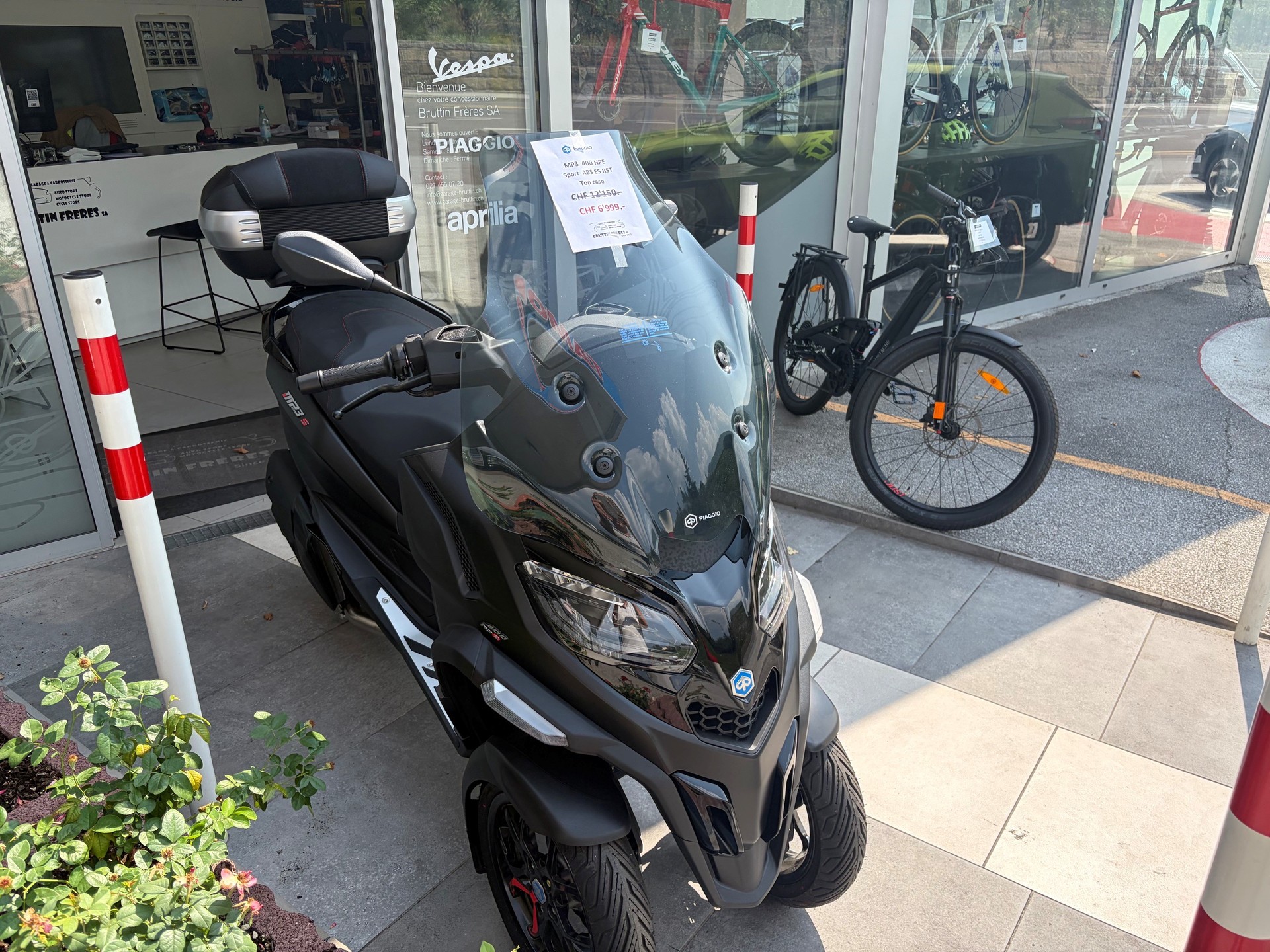 PIAGGIO MP3 400 Sport RST-image-2