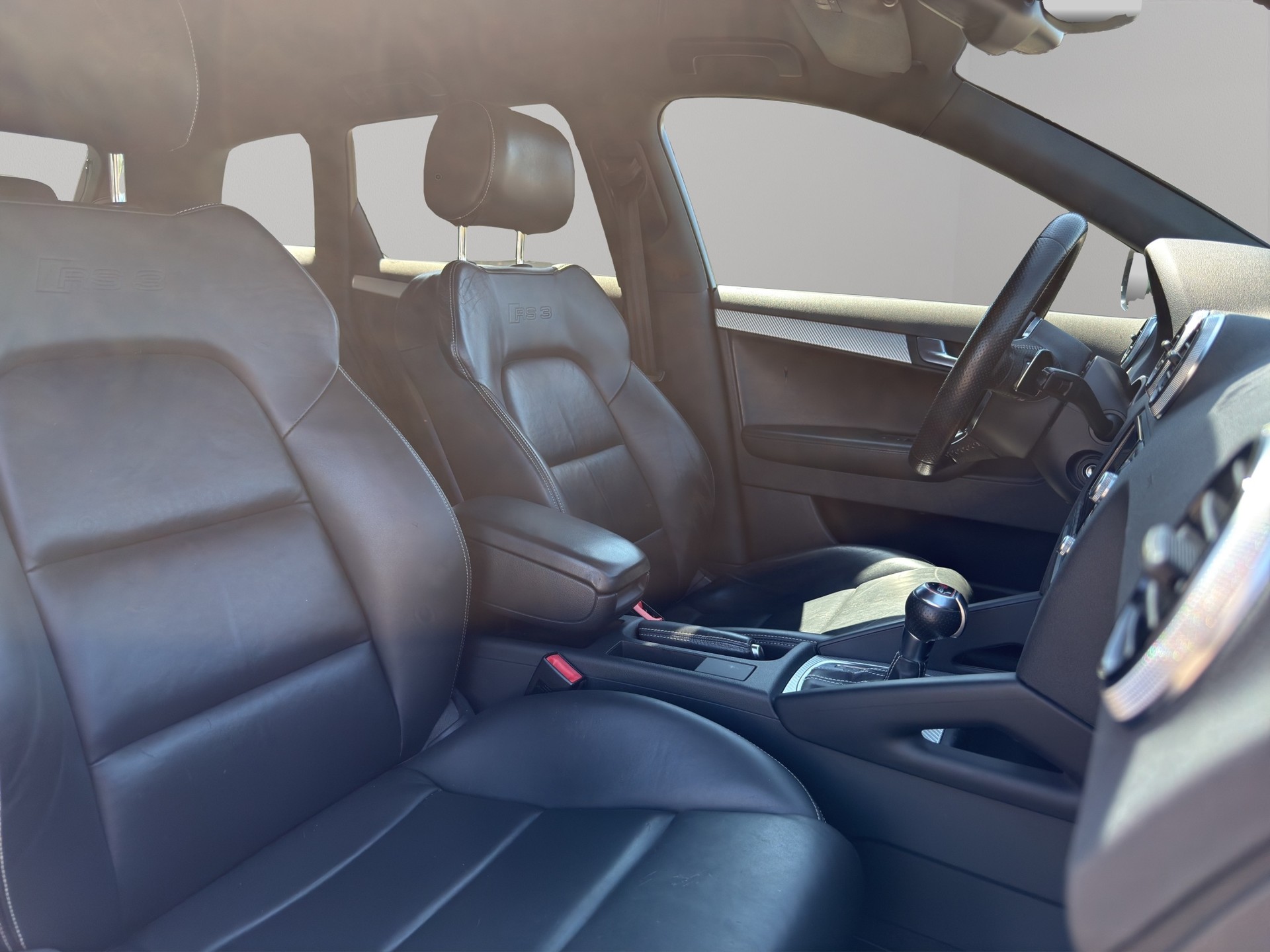 AUDI RS3 Sportback 2.5 TFSI quattro S-tronic-image-21