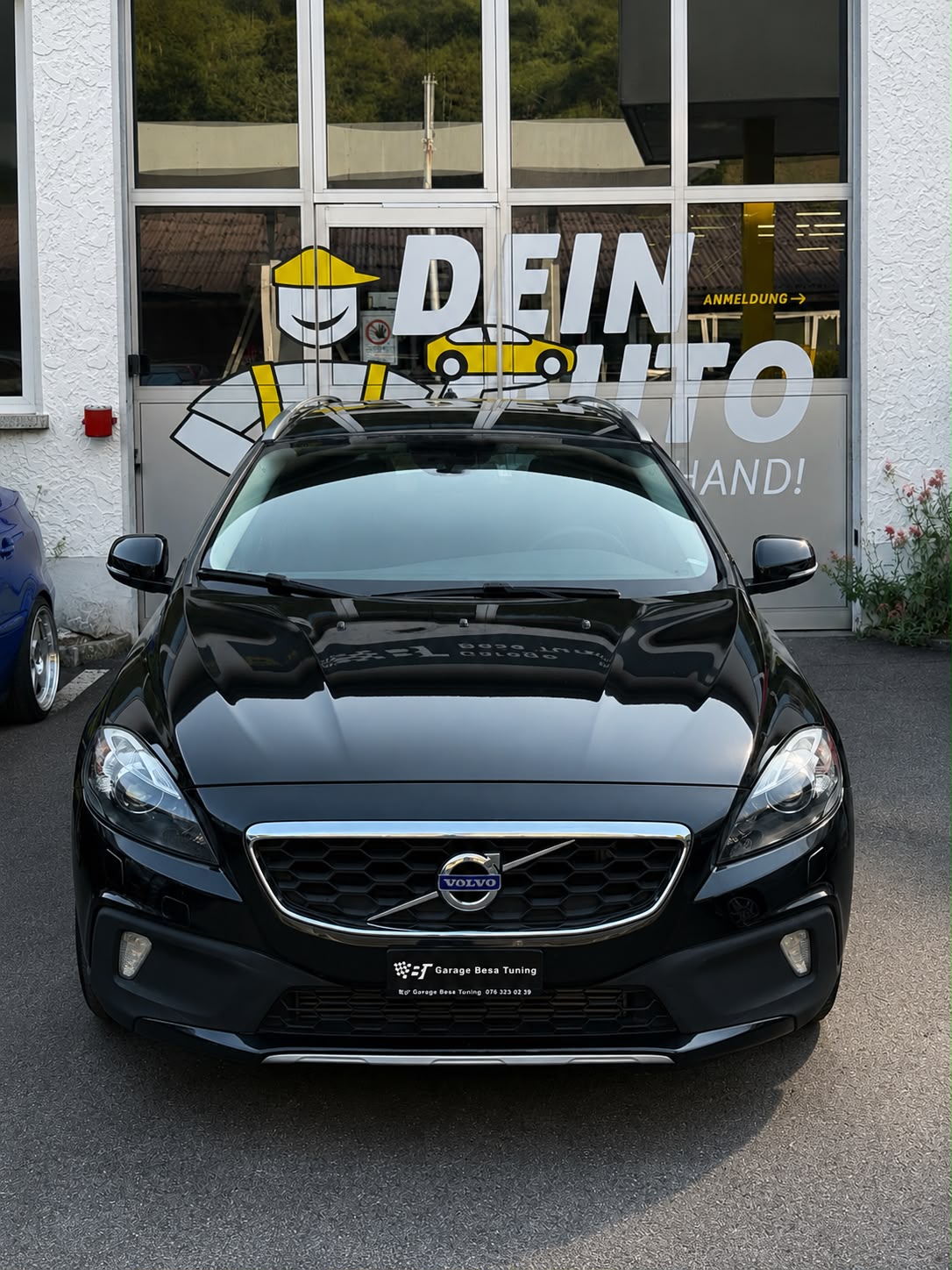 VOLVO V40 Cross Country T4 2.0 AWD Family Ed. Geartr.-showroom-element-1