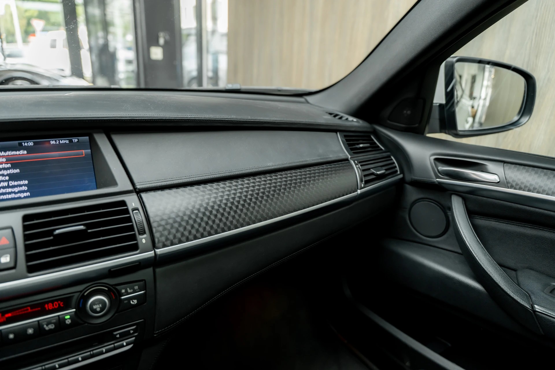 BMW X6 xDrive 40d Steptronic-image-14
