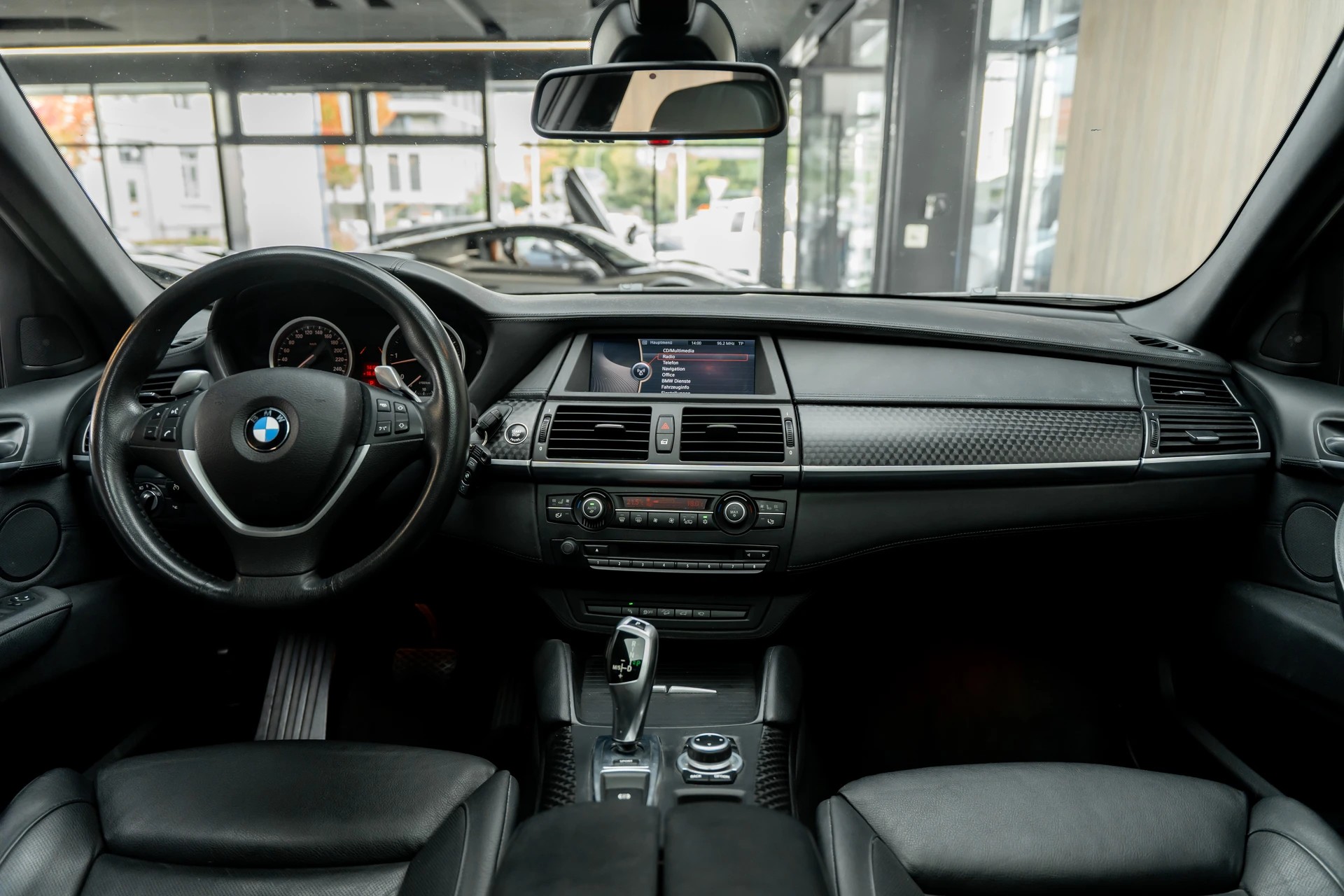 BMW X6 xDrive 40d Steptronic-showroom-element-2