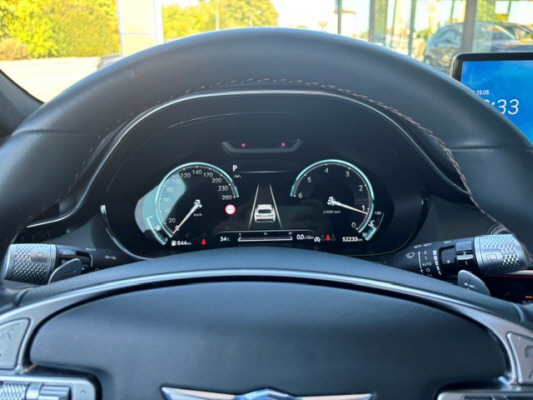 GENESIS GV70 2.2 CRDI Luxury AT8-image-9
