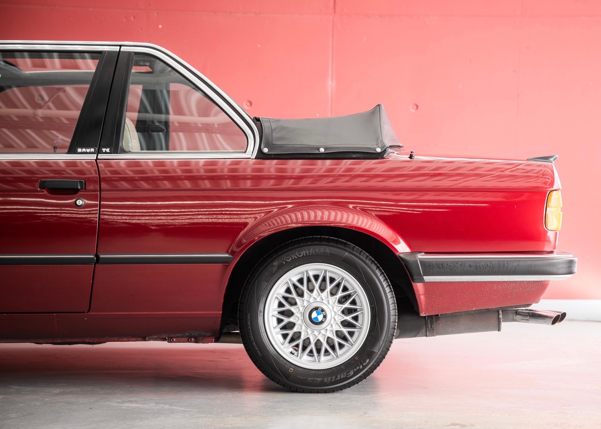BMW 323i E30 Baur TC (2nd hand Swiss car, 100% original, fully documented, never restored)-image-8