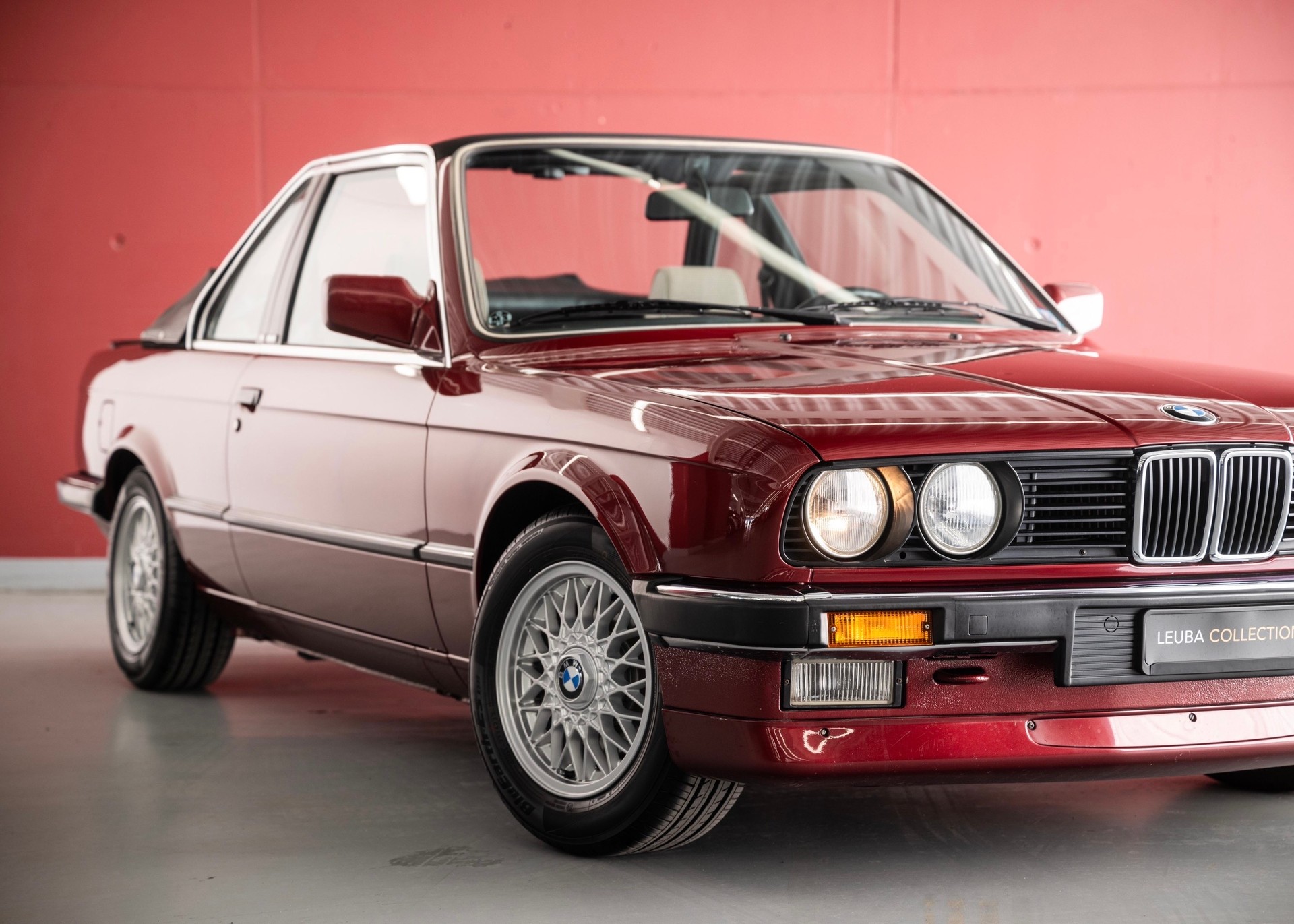 BMW 323i E30 Baur TC (2nd hand Swiss car, 100% original, fully documented, never restored)-image-9