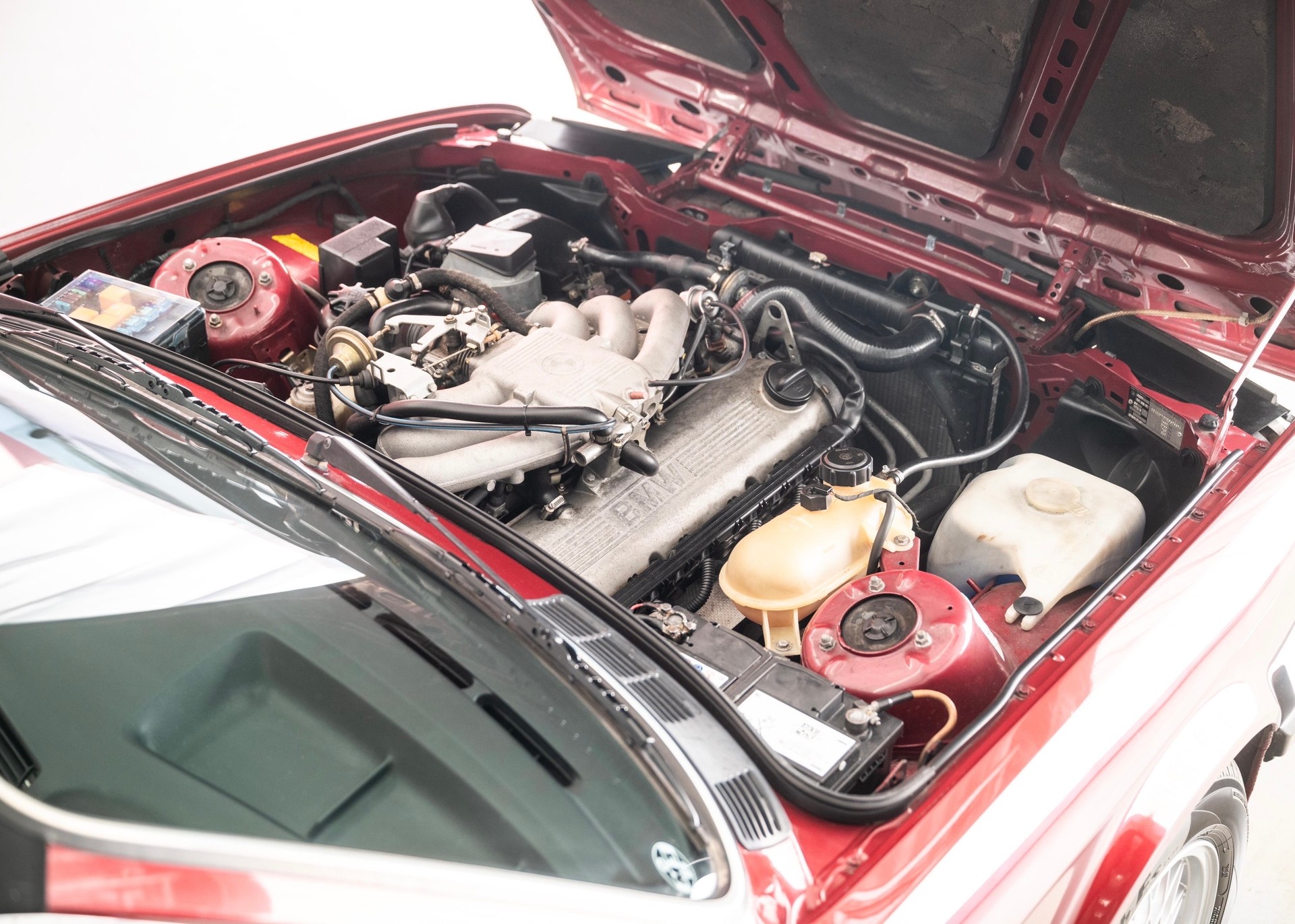 BMW 323i E30 Baur TC (2nd hand Swiss car, 100% original, fully documented, never restored)-image-16