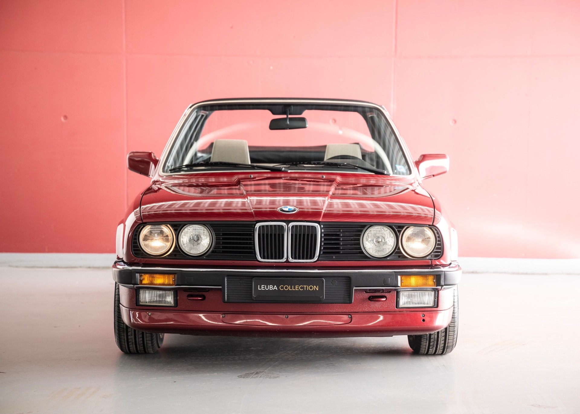 BMW 323i E30 Baur TC (2nd hand Swiss car, 100% original, fully documented, never restored)-showroom-element-2