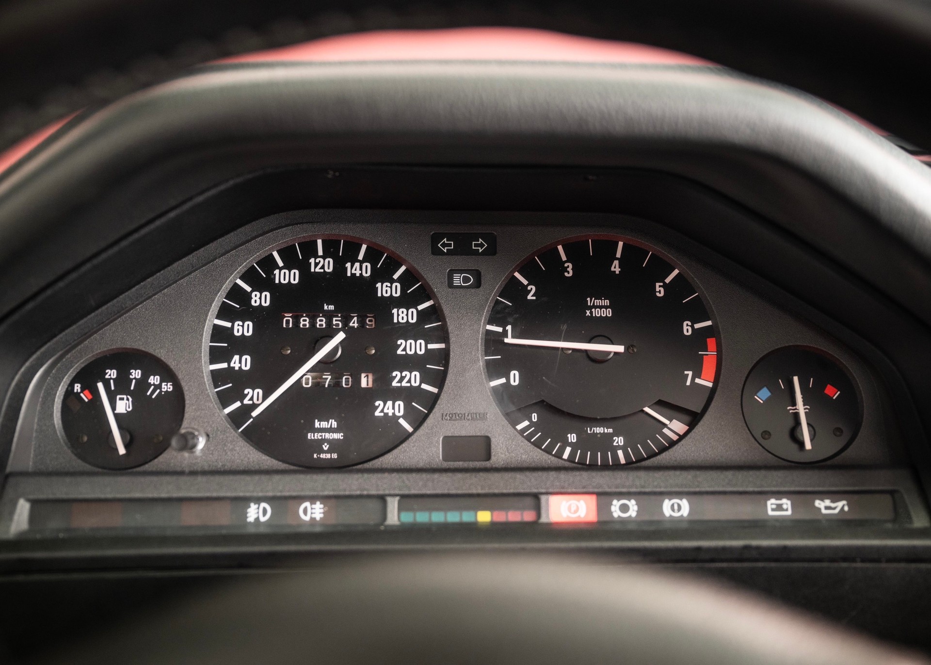 BMW 323i E30 Baur TC (2nd hand Swiss car, 100% original, fully documented, never restored)-image-27