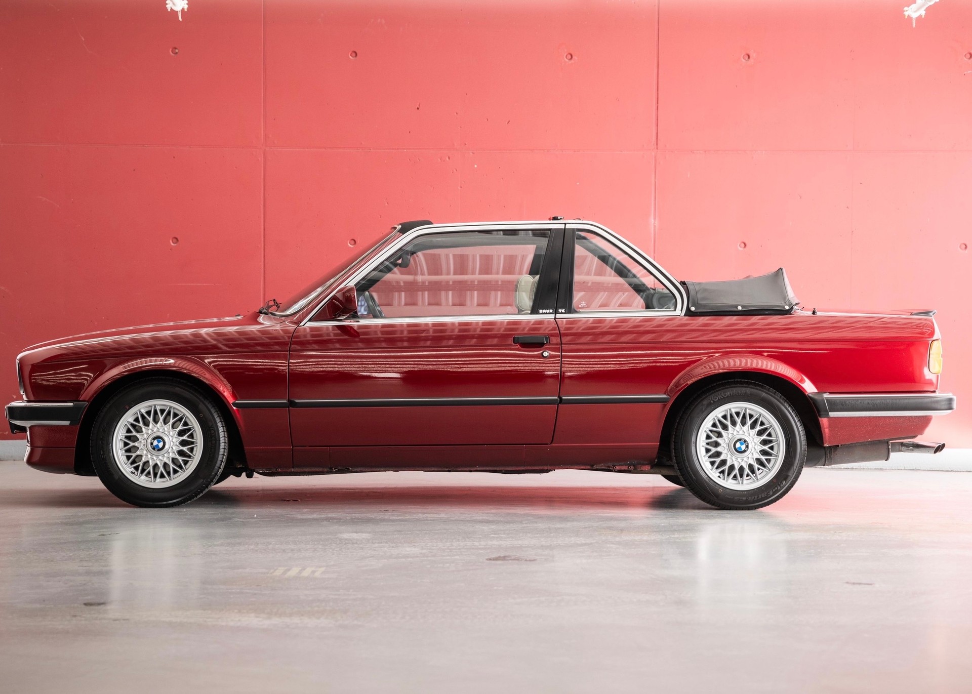 BMW 323i E30 Baur TC (2nd hand Swiss car, 100% original, fully documented, never restored)-image-6