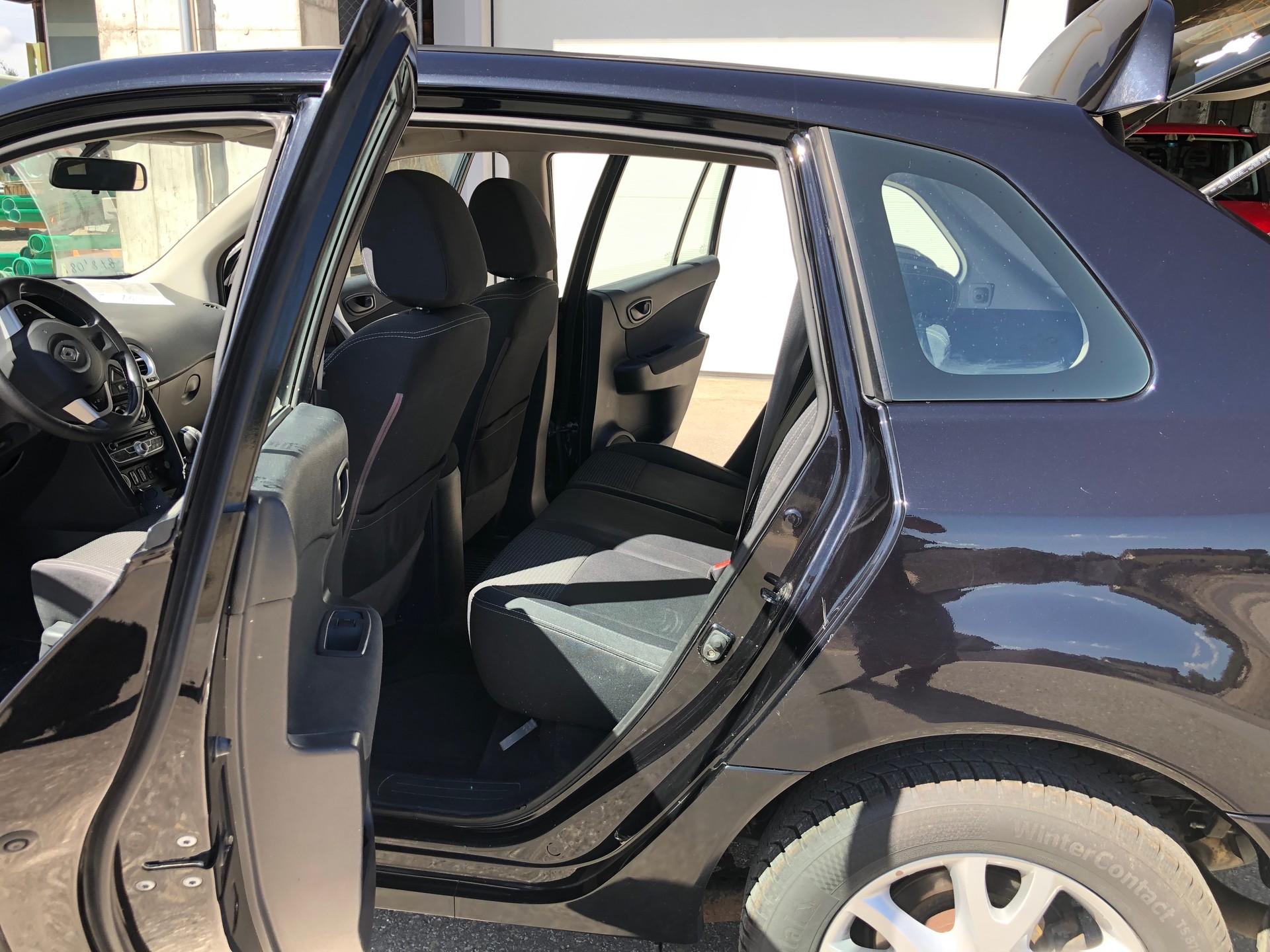 RENAULT Koleos 2.5 Dynamique 4x4-image-9