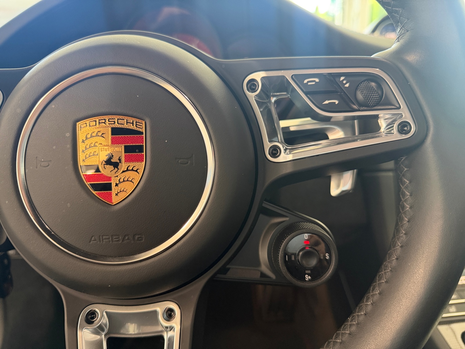 PORSCHE Carrera GTS-image-11