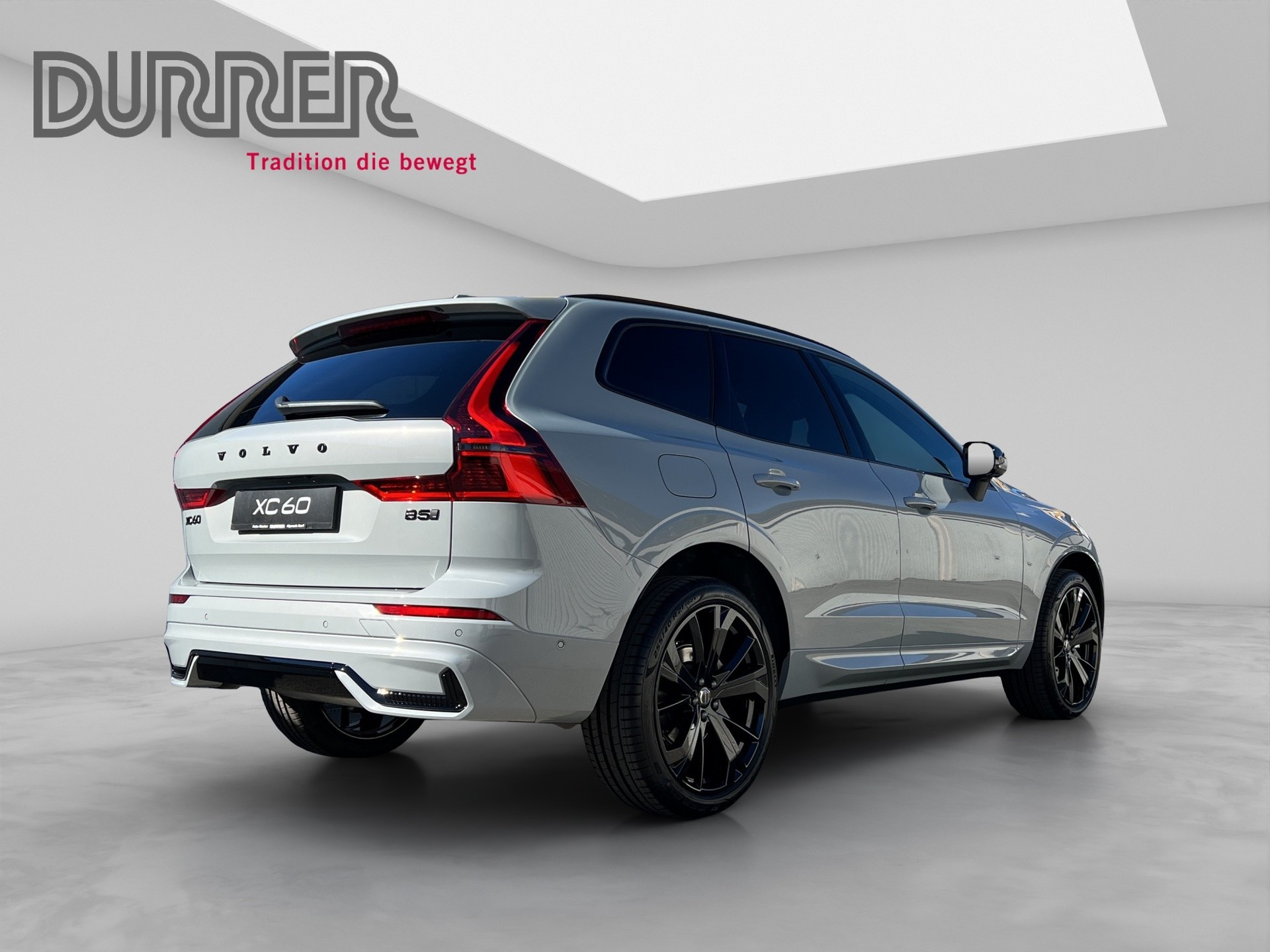 VOLVO XC60 2.0 B5 MH Black Edition AWD-showroom-element-3