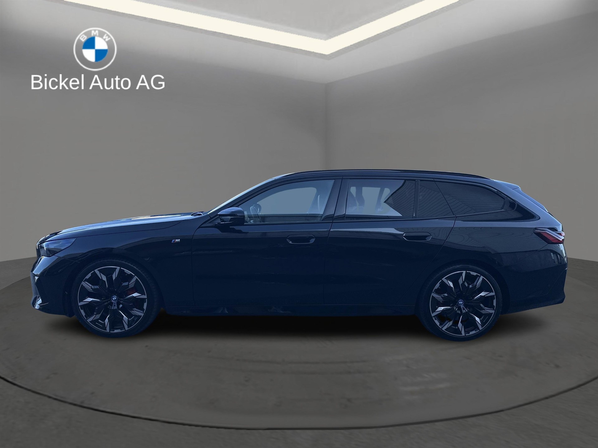 BMW i5 M60 Tour. M Sport Pro-showroom-element-2