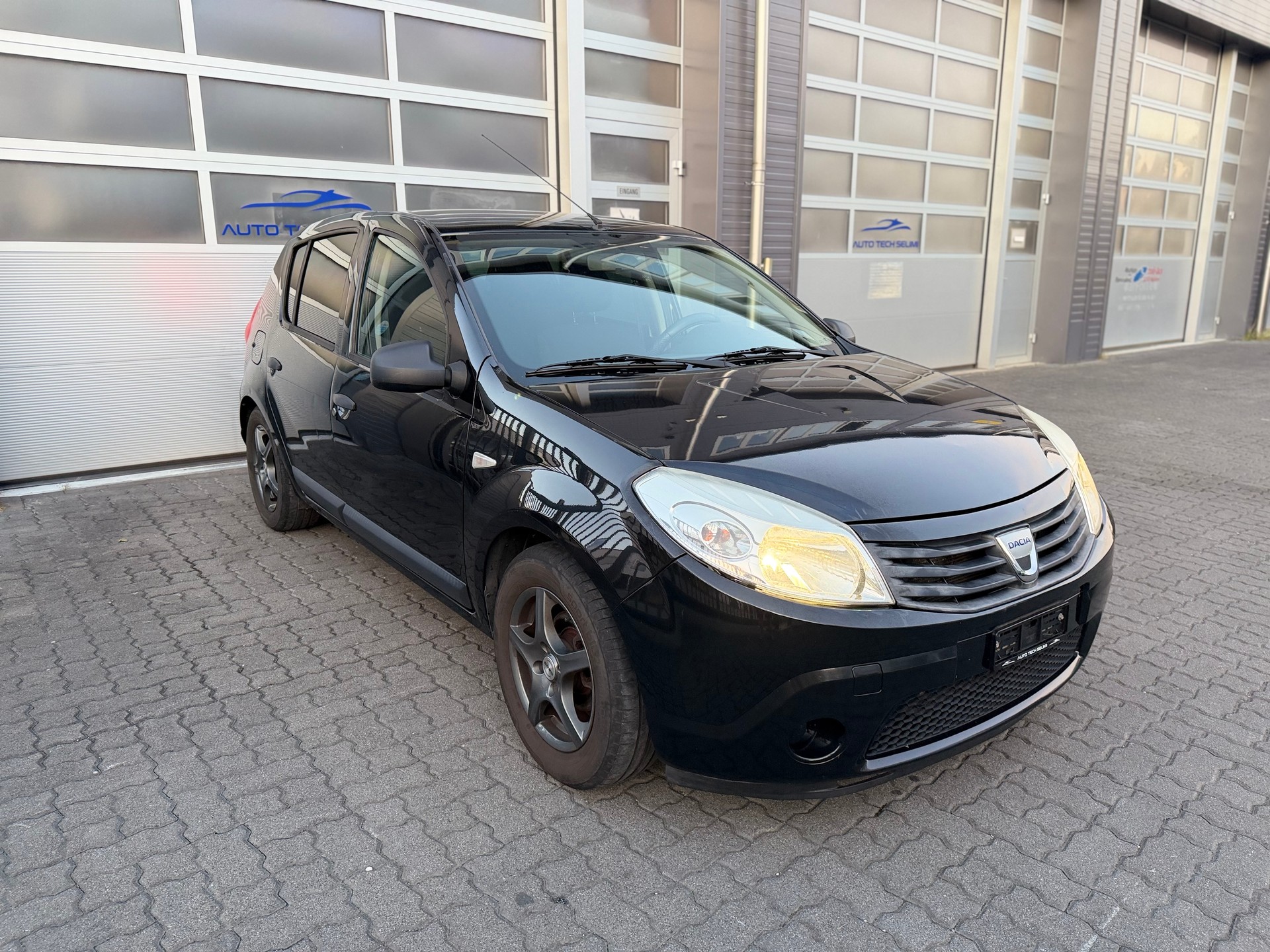 DACIA Sandero 1.2 Ambiance-showroom-element-3