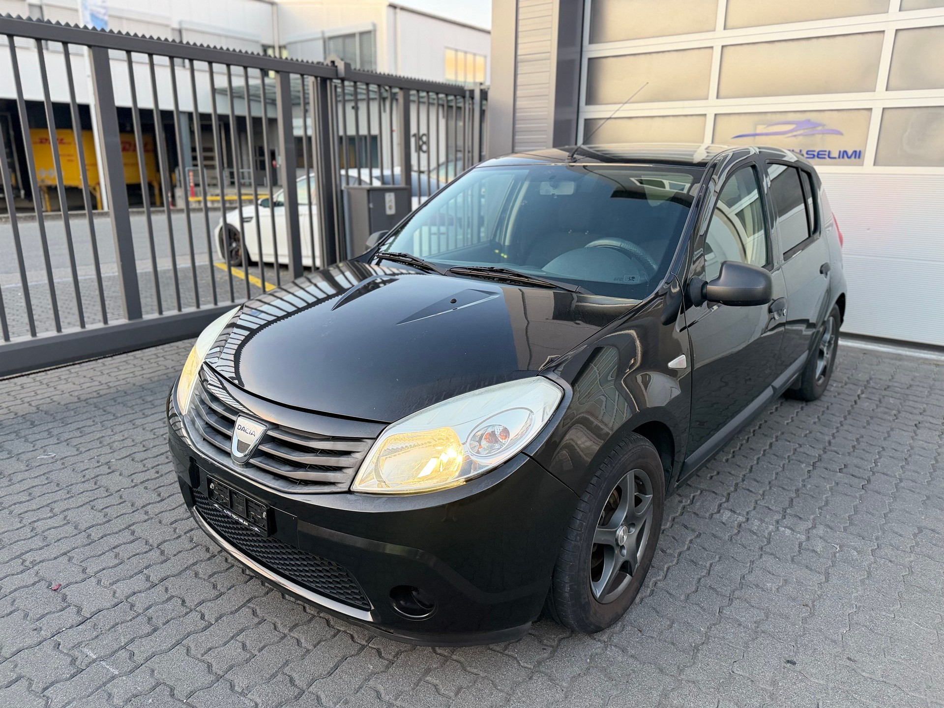 DACIA Sandero 1.2 Ambiance-showroom-element-1