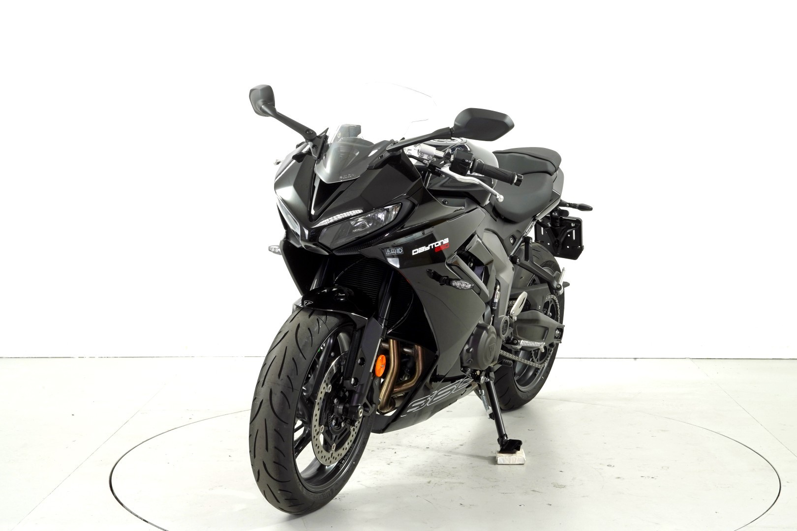 TRIUMPH Daytona 660 ABS-image-2