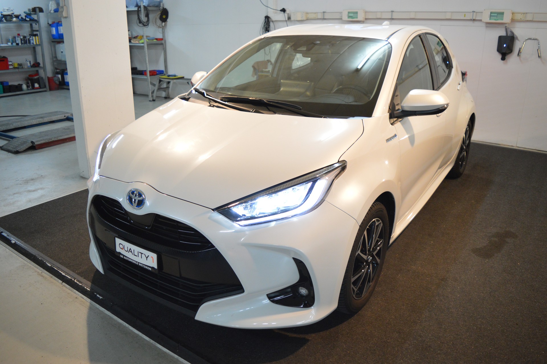 TOYOTA Yaris 1.5 Trend e-CVT