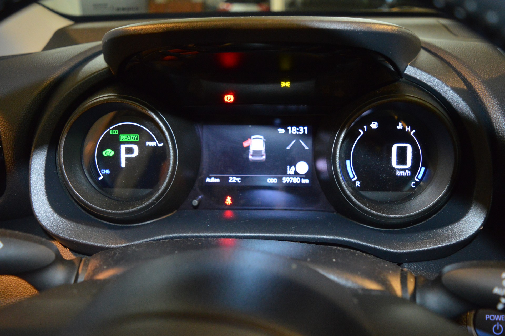 TOYOTA Yaris 1.5 Trend e-CVT-image-20