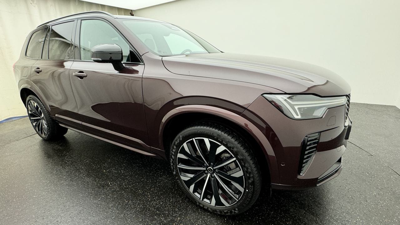 VOLVO XC90 T8 AWD PluginHybrid Ultra Dark Geartronic