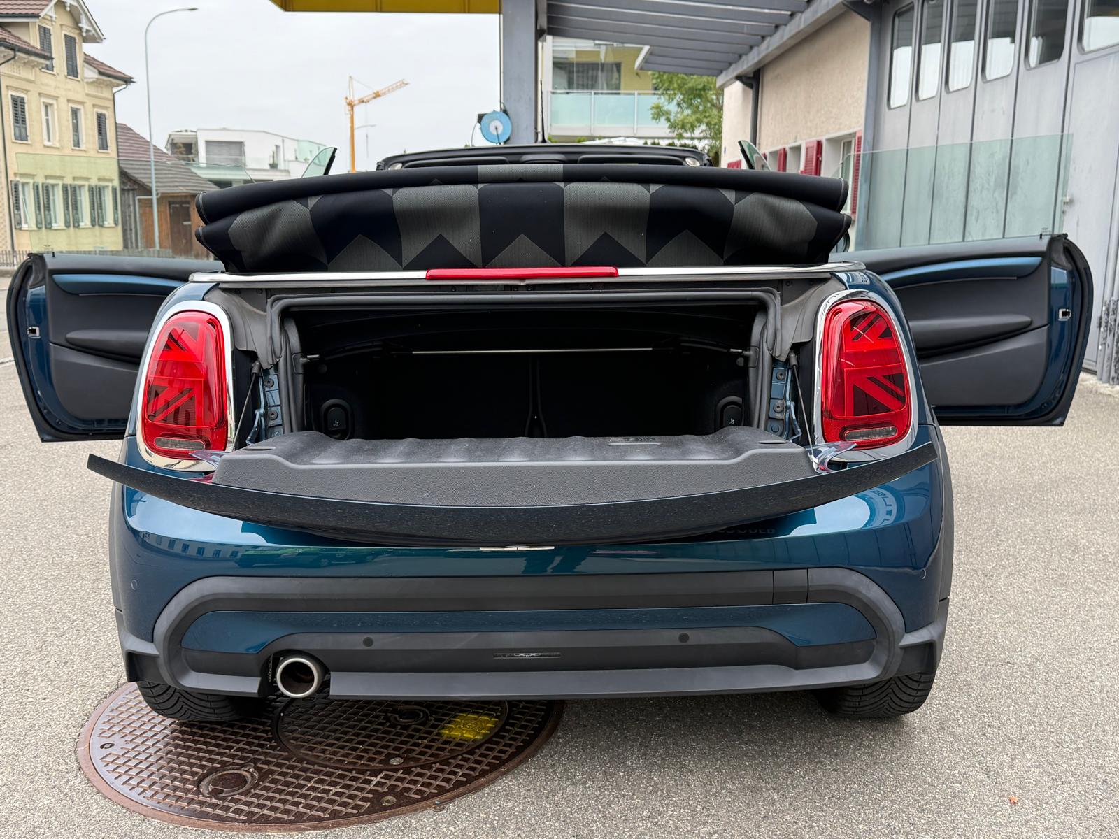 MINI Cooper Cabriolet DKG-image-12