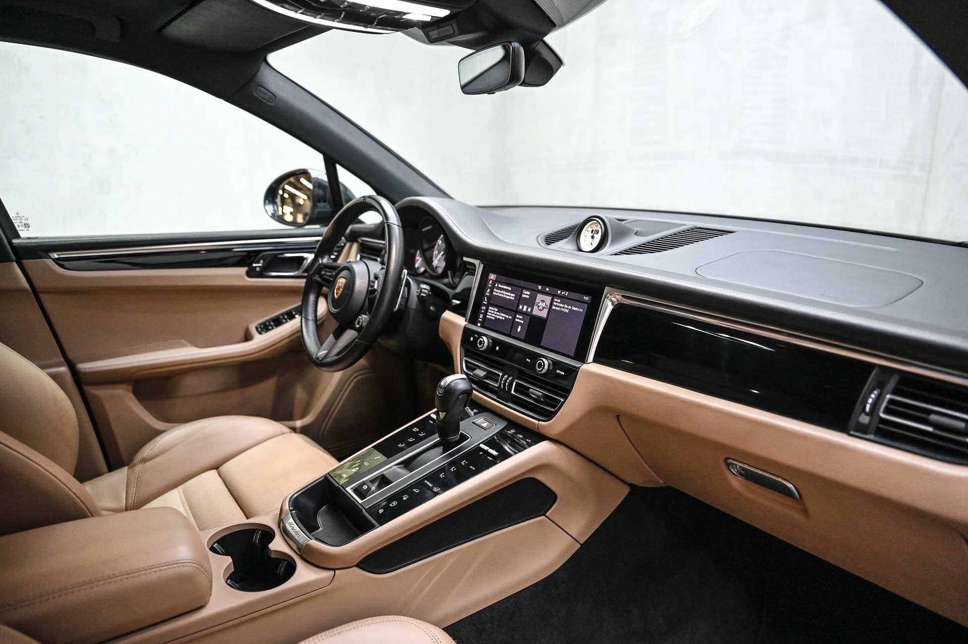 PORSCHE Macan S PDK-image-23