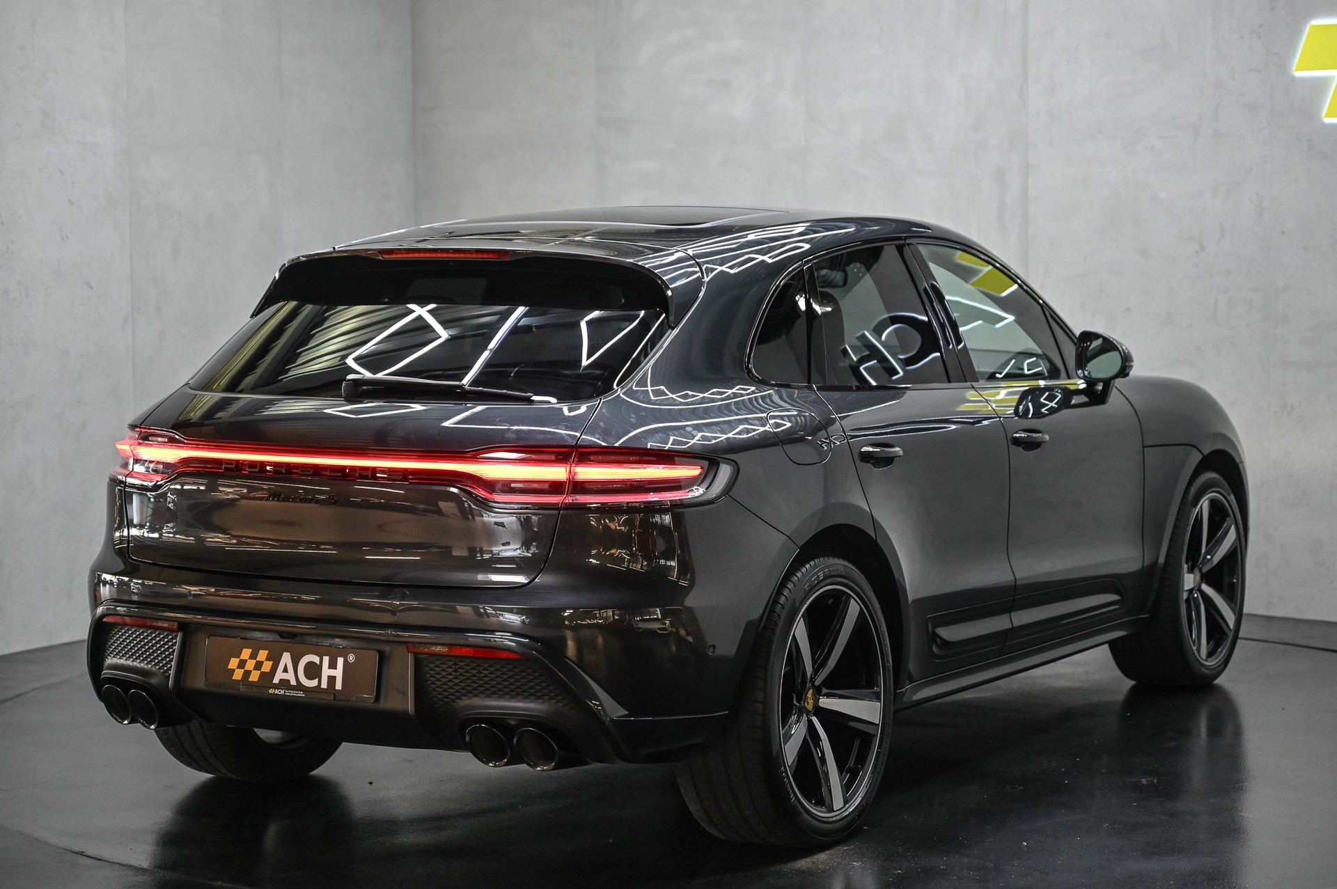 PORSCHE Macan S PDK-image-9