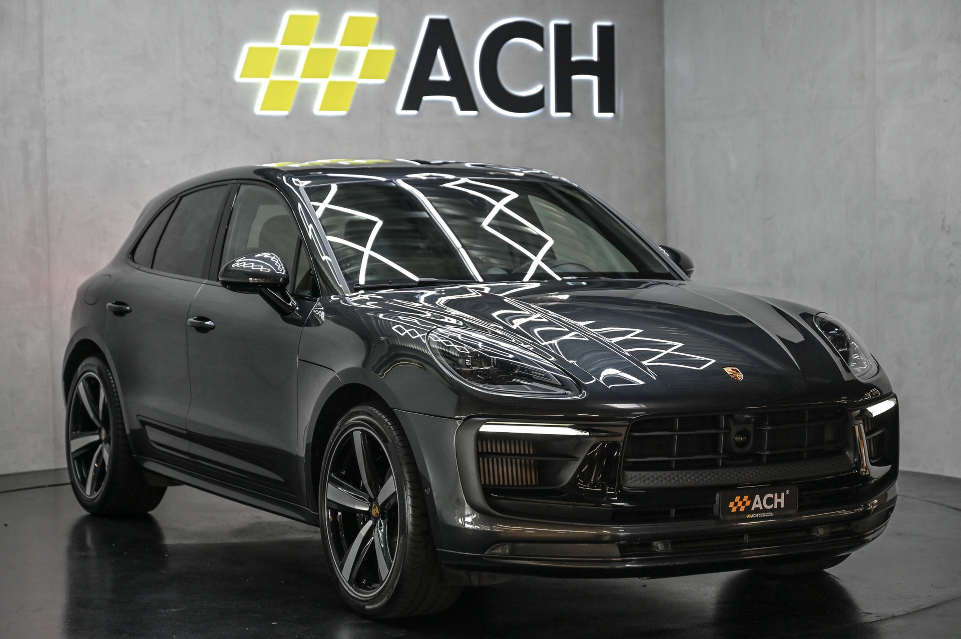 PORSCHE Macan S PDK
