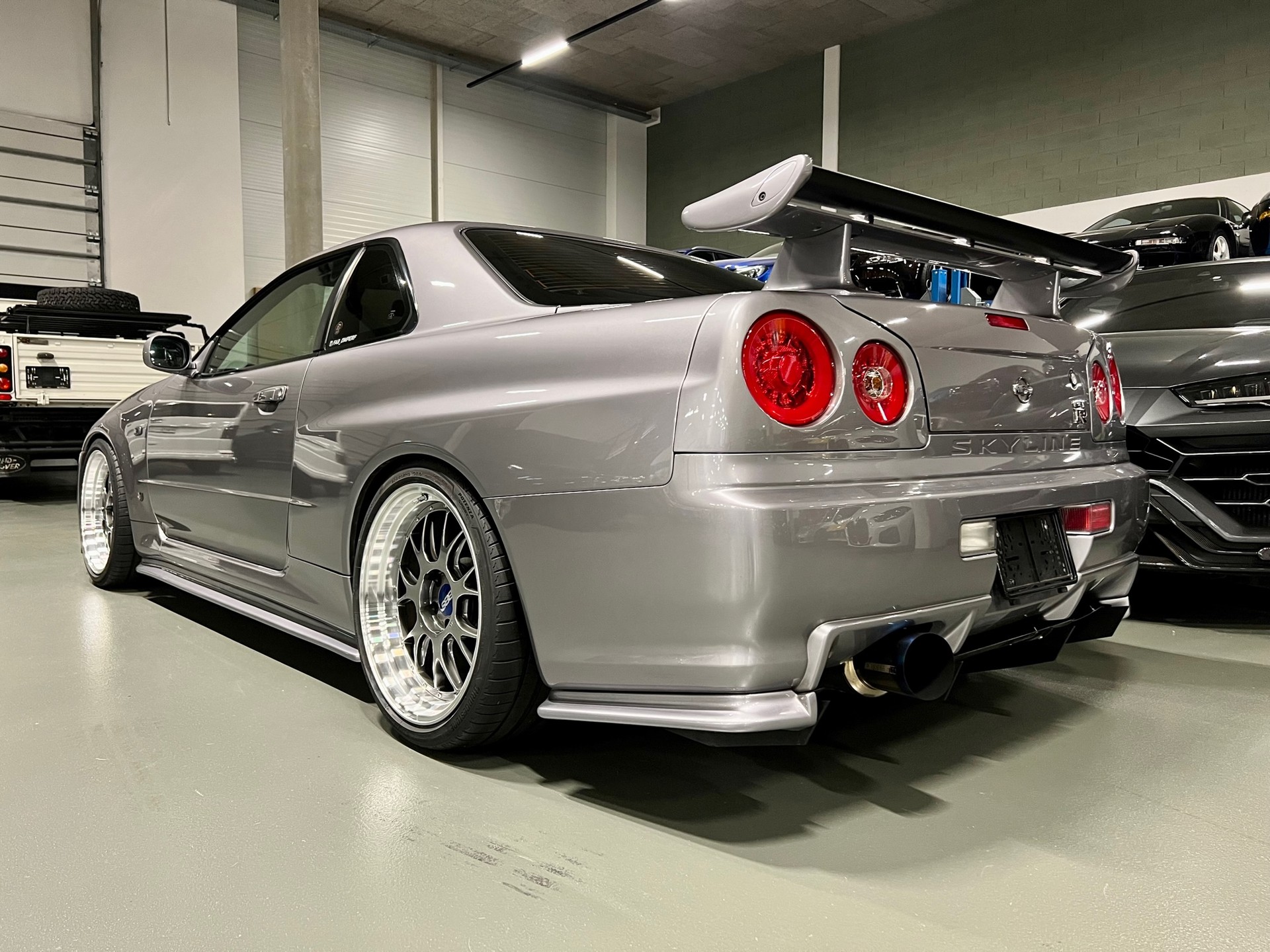 NISSAN Skyline R34 GT-R V-Spec-image-2