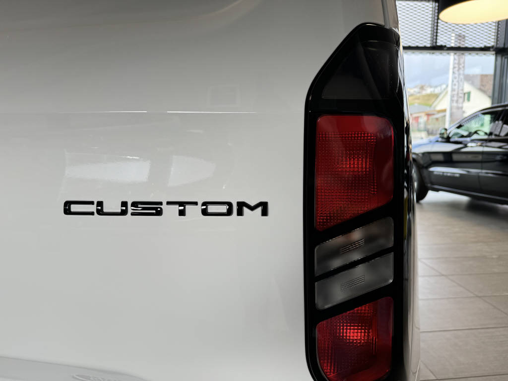 FORD Transit Custom Van 300 L1 2.0 EcoBlue 136 Trend-image-6