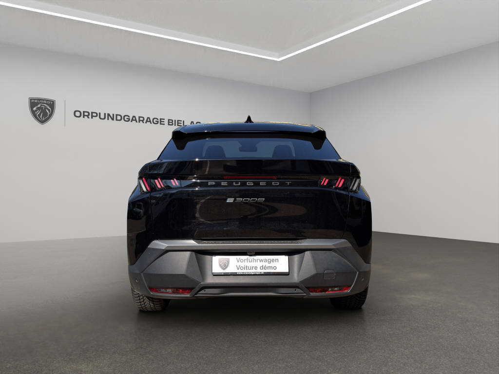 PEUGEOT 3008 e-Allure-showroom-element-3