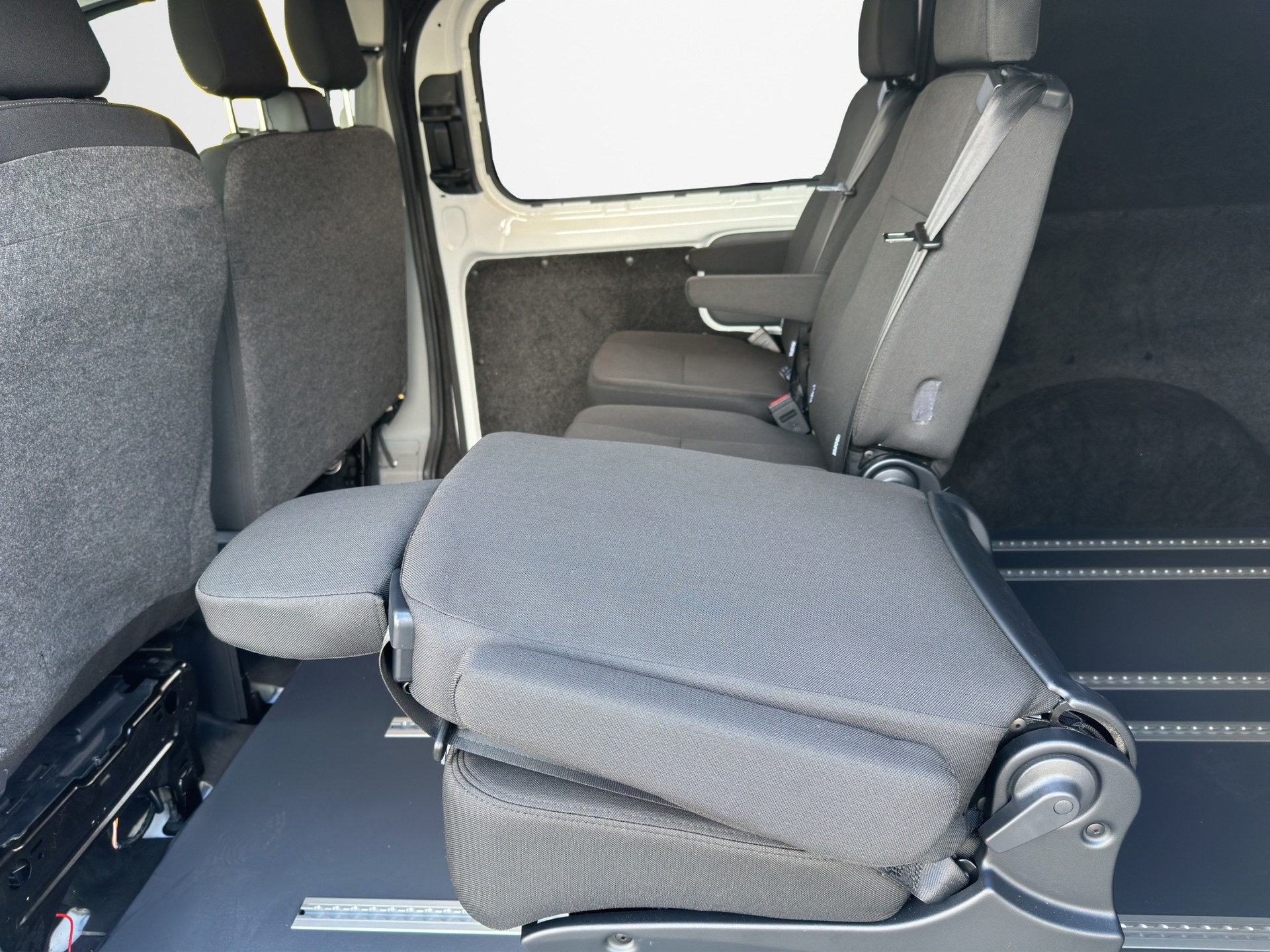 FORD Transit Custom Van 280 L1H1 Trend-image-19