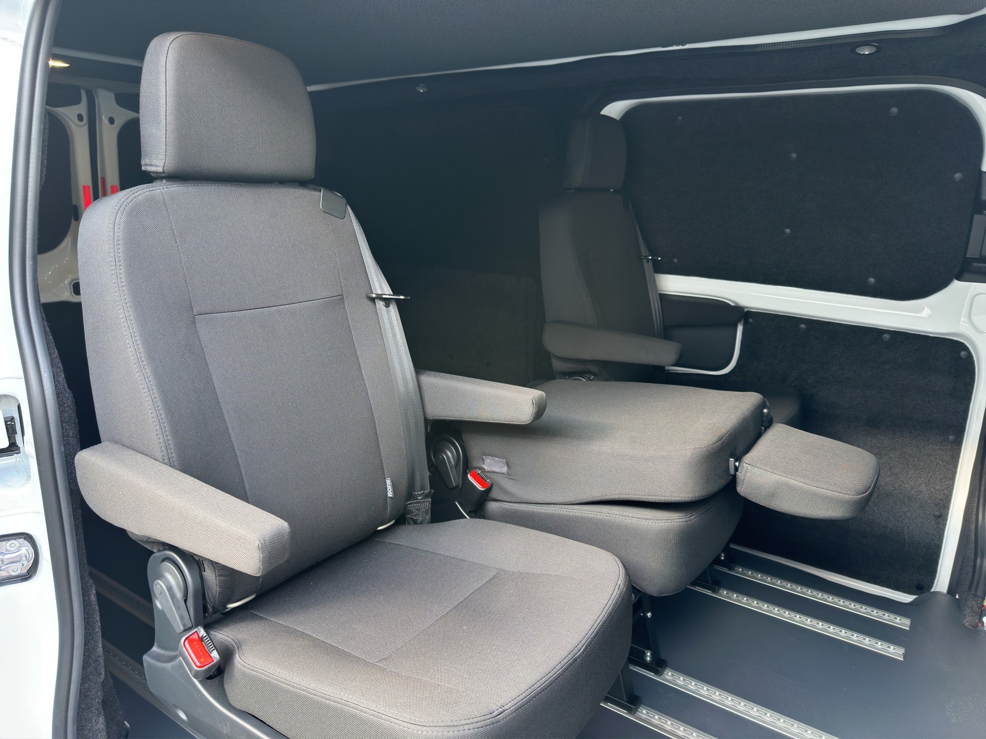 FORD Transit Custom Van 280 L1H1 Trend-image-16