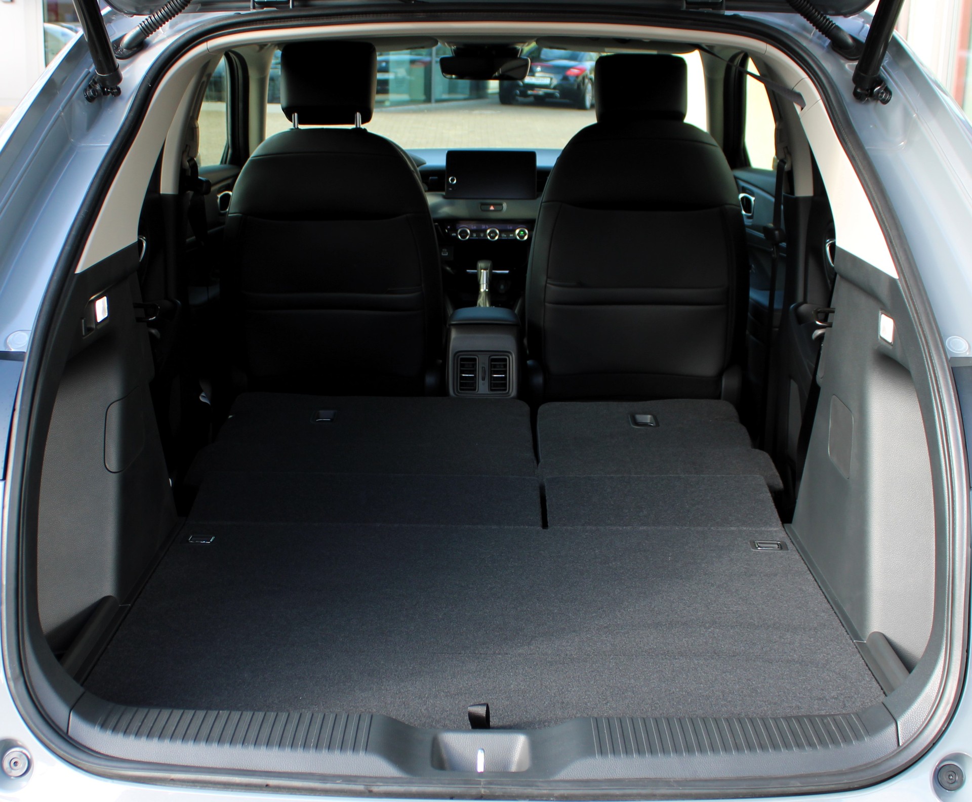 HONDA HRV Advance Plus (Facelift)-image-8