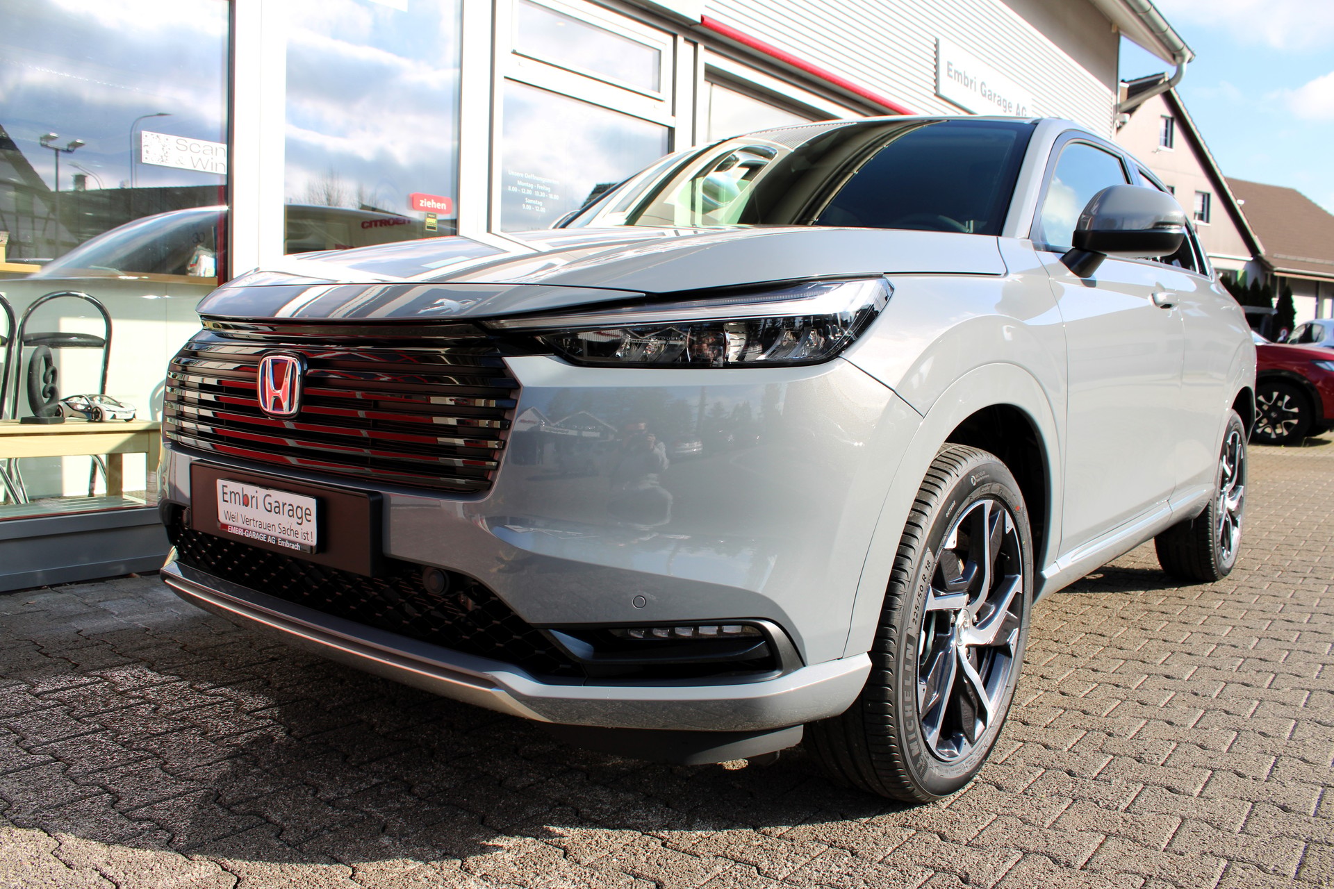 HONDA HRV Advance Plus (Facelift)-image-3