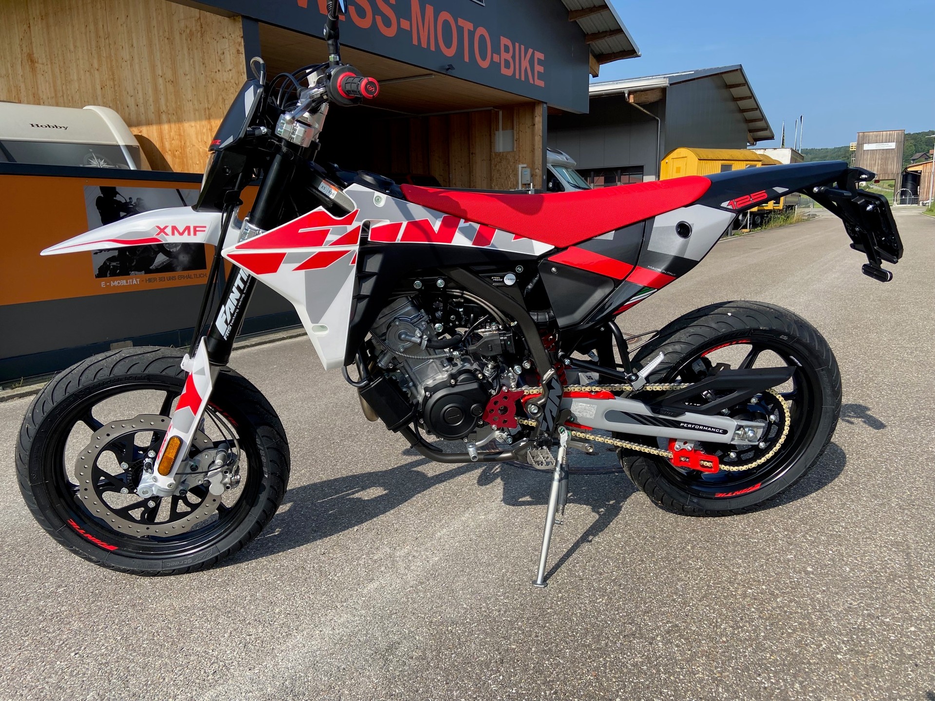 FANTIC XMF 125 Performance-image-2