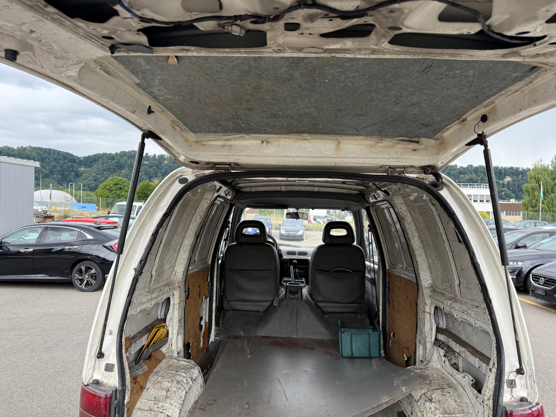 NISSAN Vanette E 2.3D-image-22
