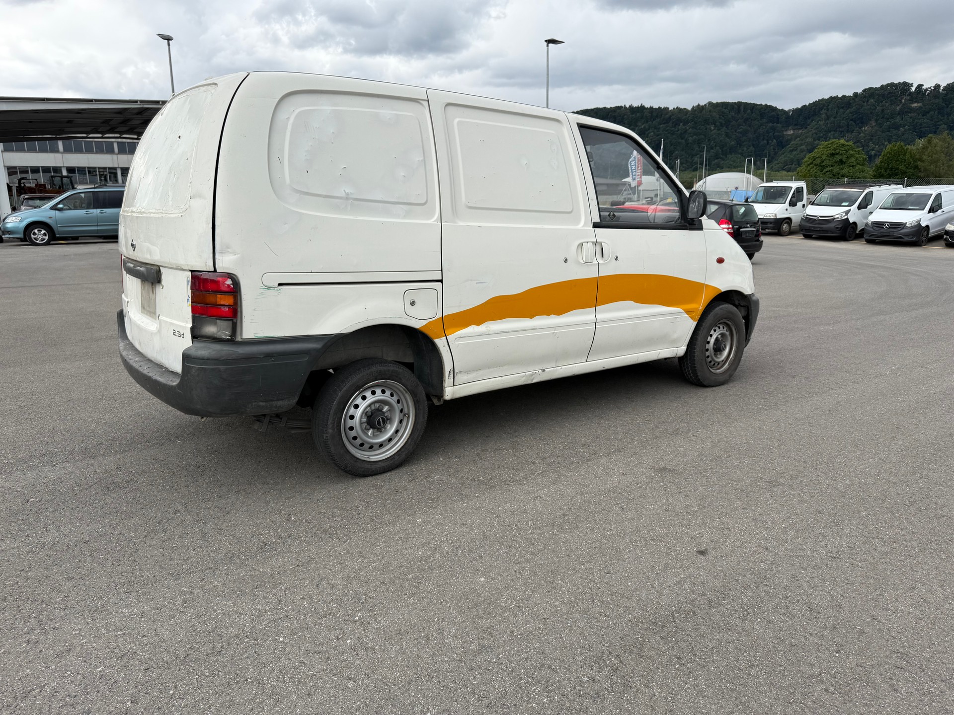 NISSAN Vanette E 2.3D-image-9