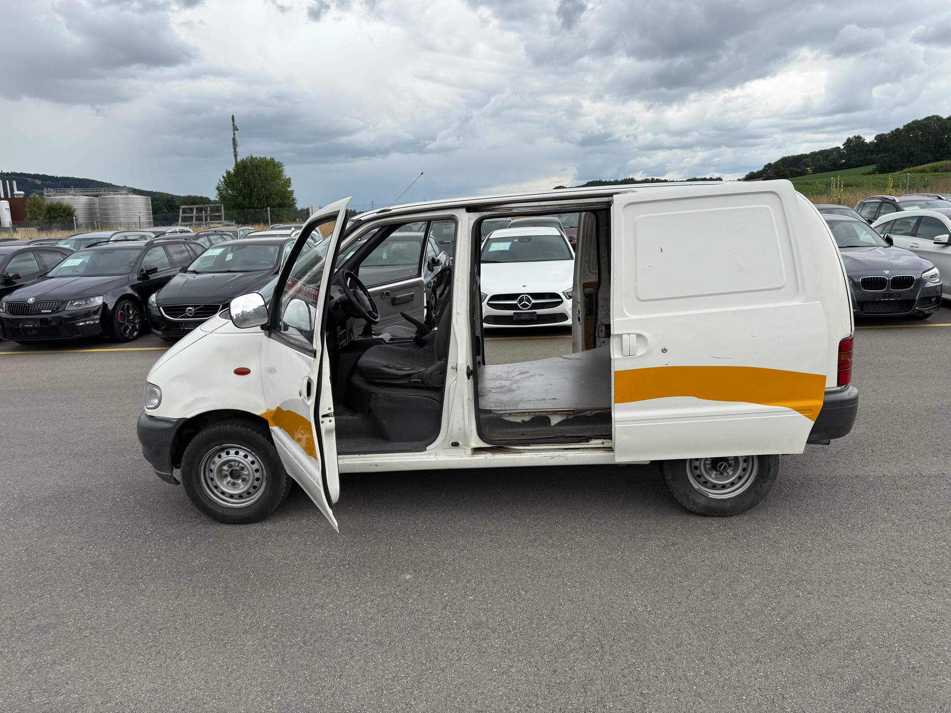 NISSAN Vanette E 2.3D-image-16