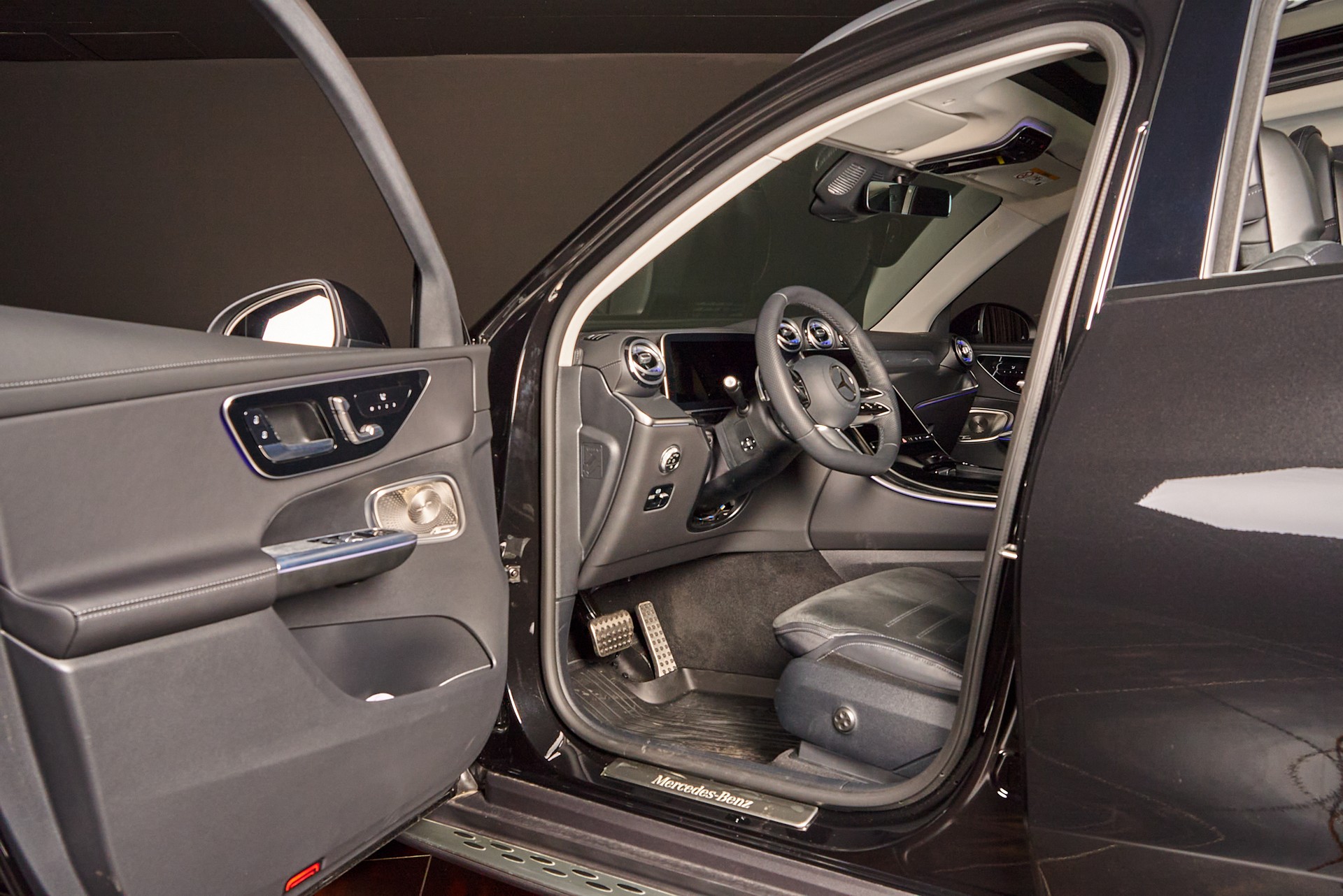 MERCEDES-BENZ GLC 450d 4Matic 9G-Tronic-image-9