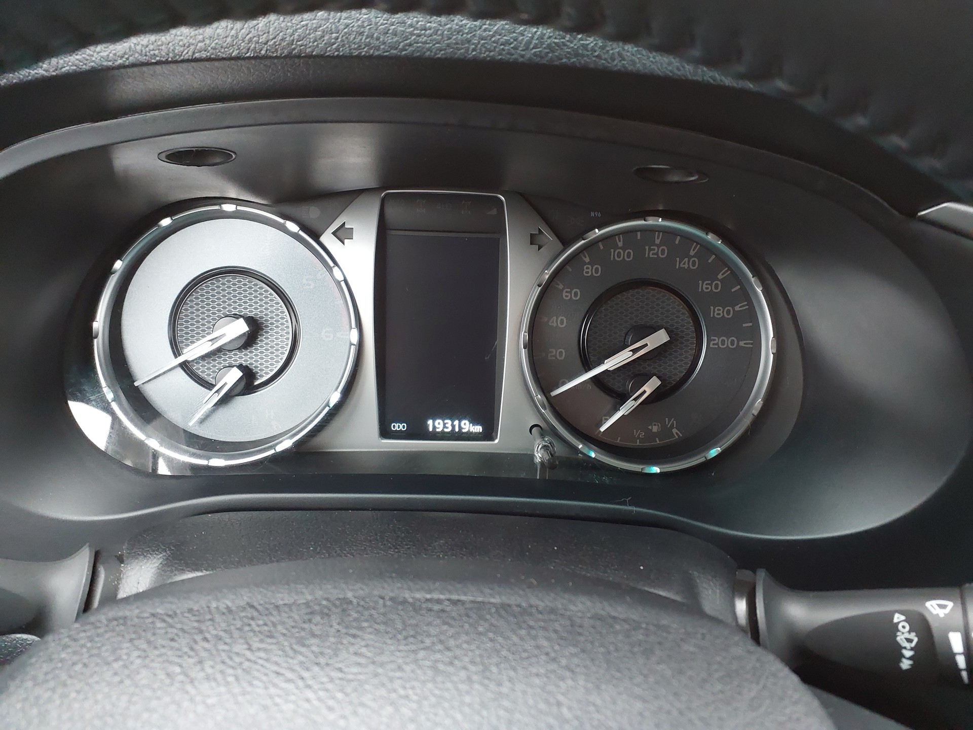 TOYOTA Hilux 2.4d Comfort Double Cab 4x4 A-image-7