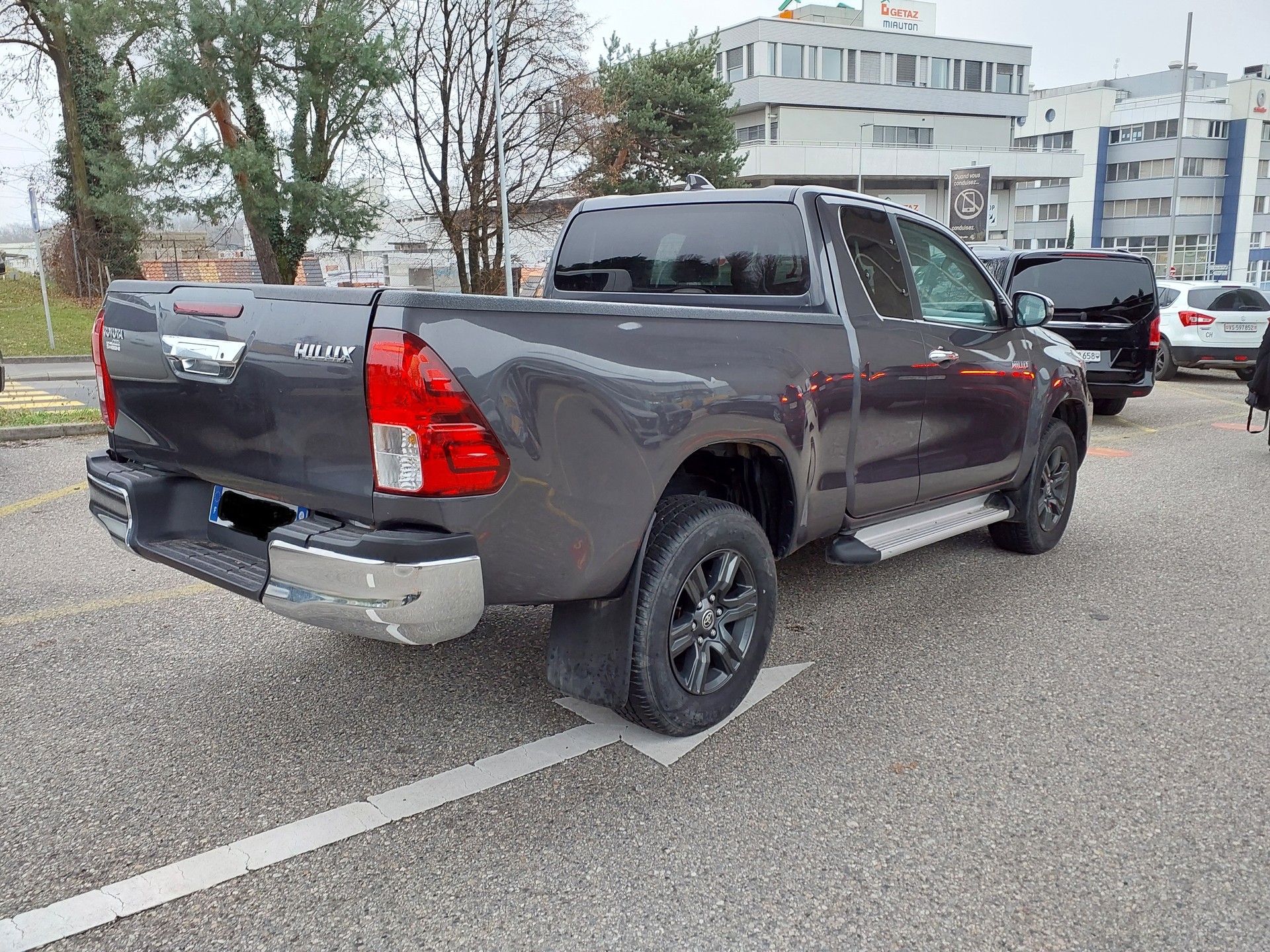 TOYOTA Hilux 2.4d Comfort Double Cab 4x4 A-image-5